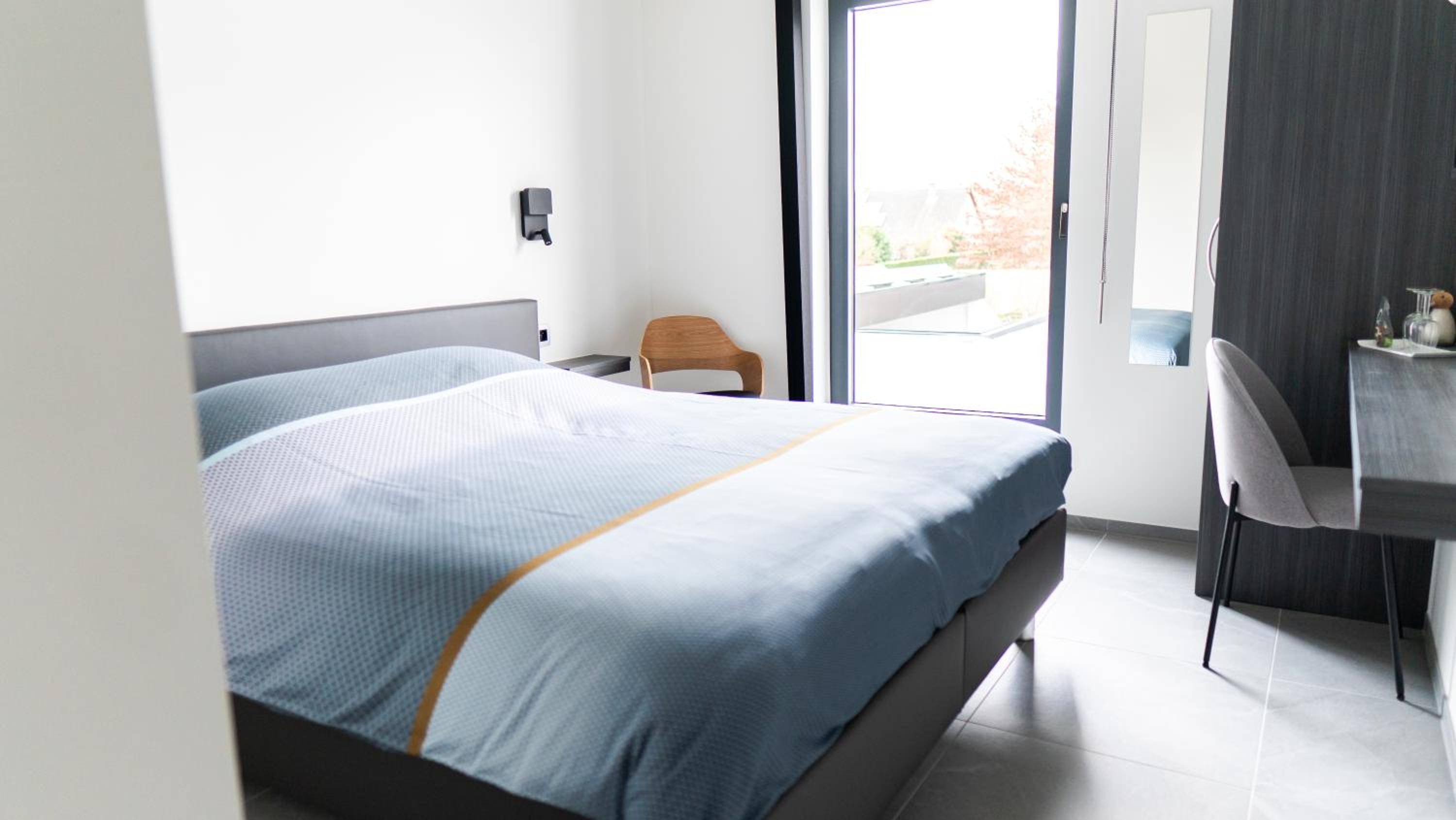 Deluxe King Room photo 3