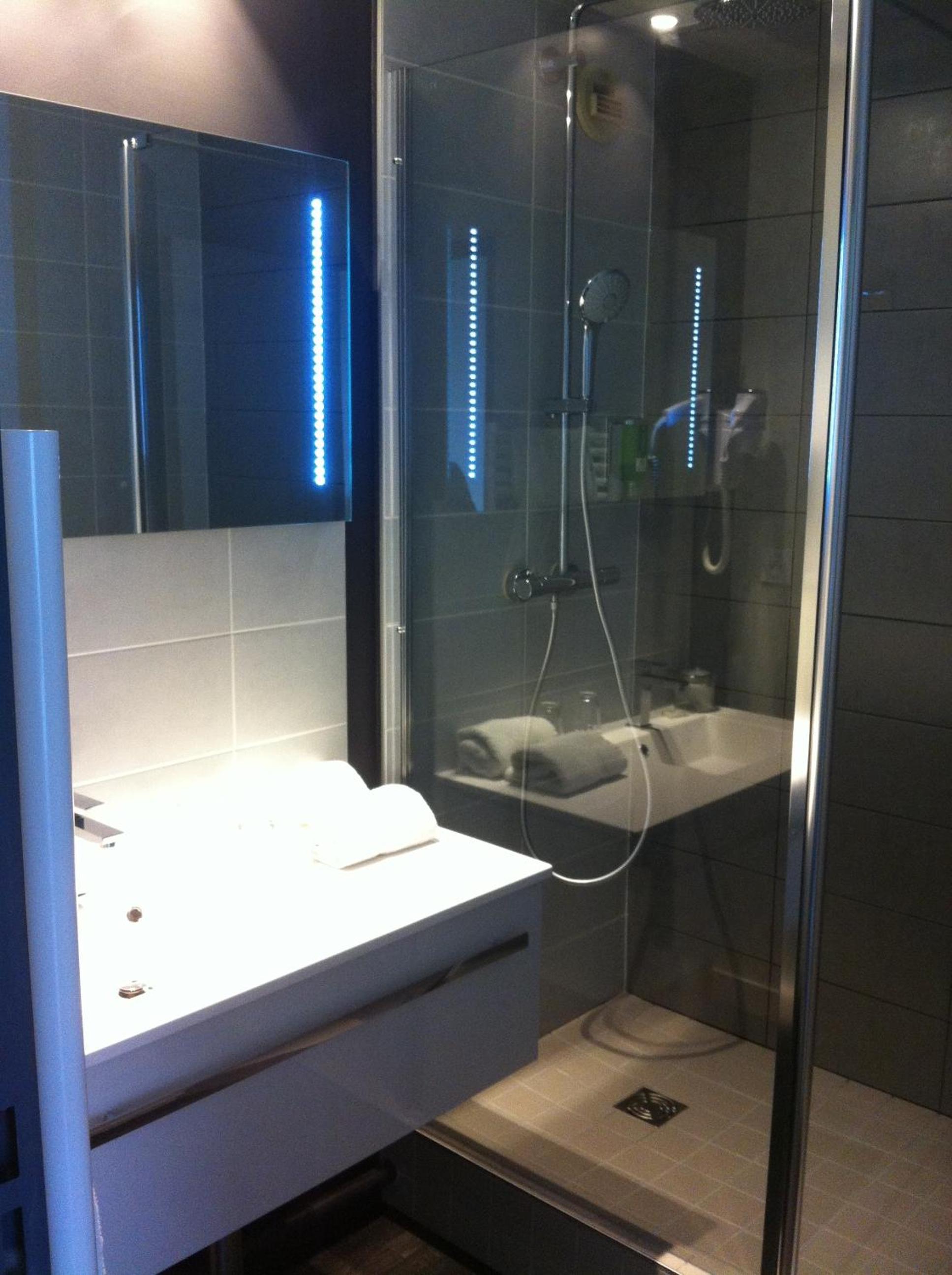 Double or Twin Room photo 2