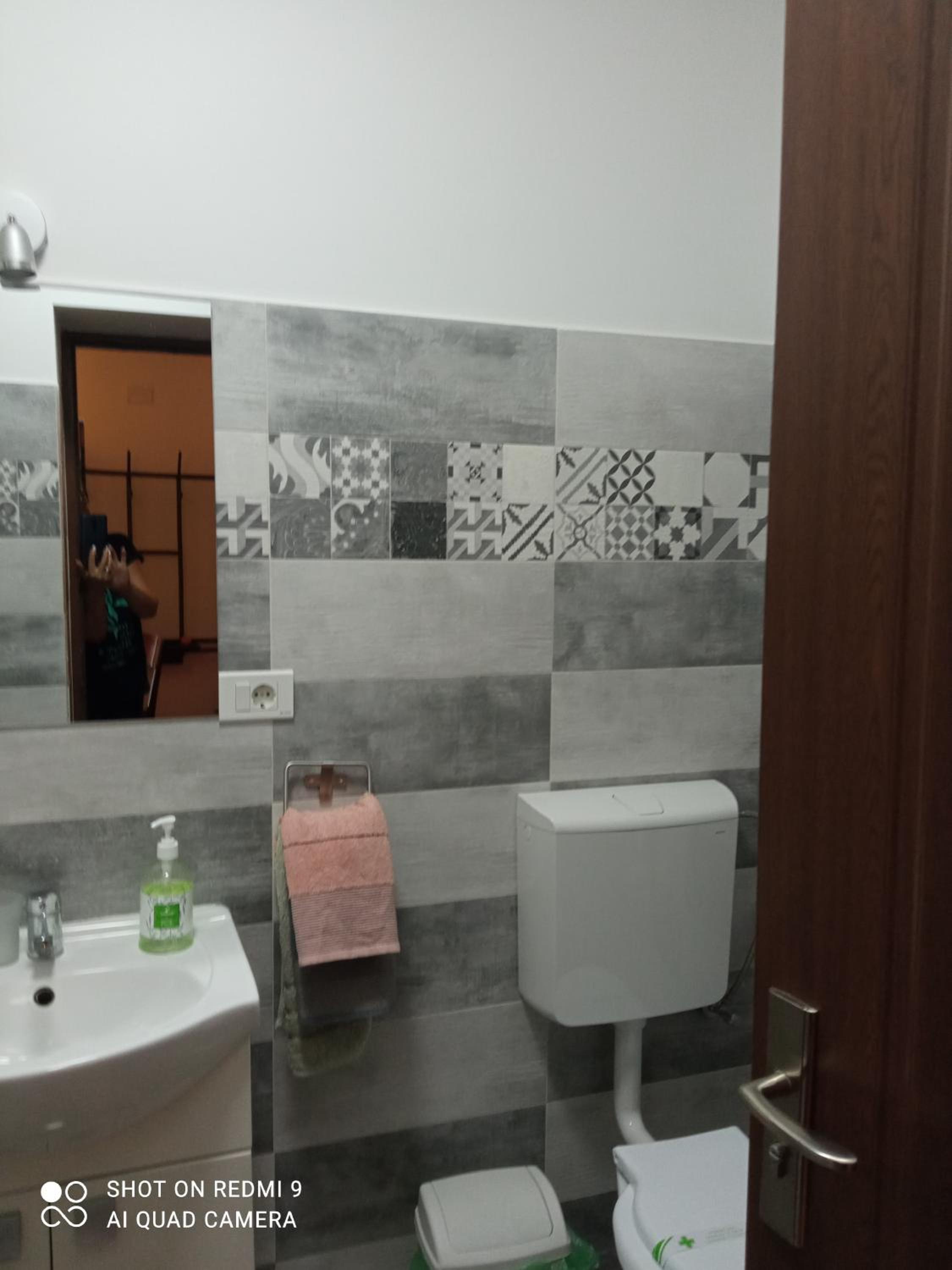 Deluxe Double Room (2 Adults + 1 Child) - Photo 5