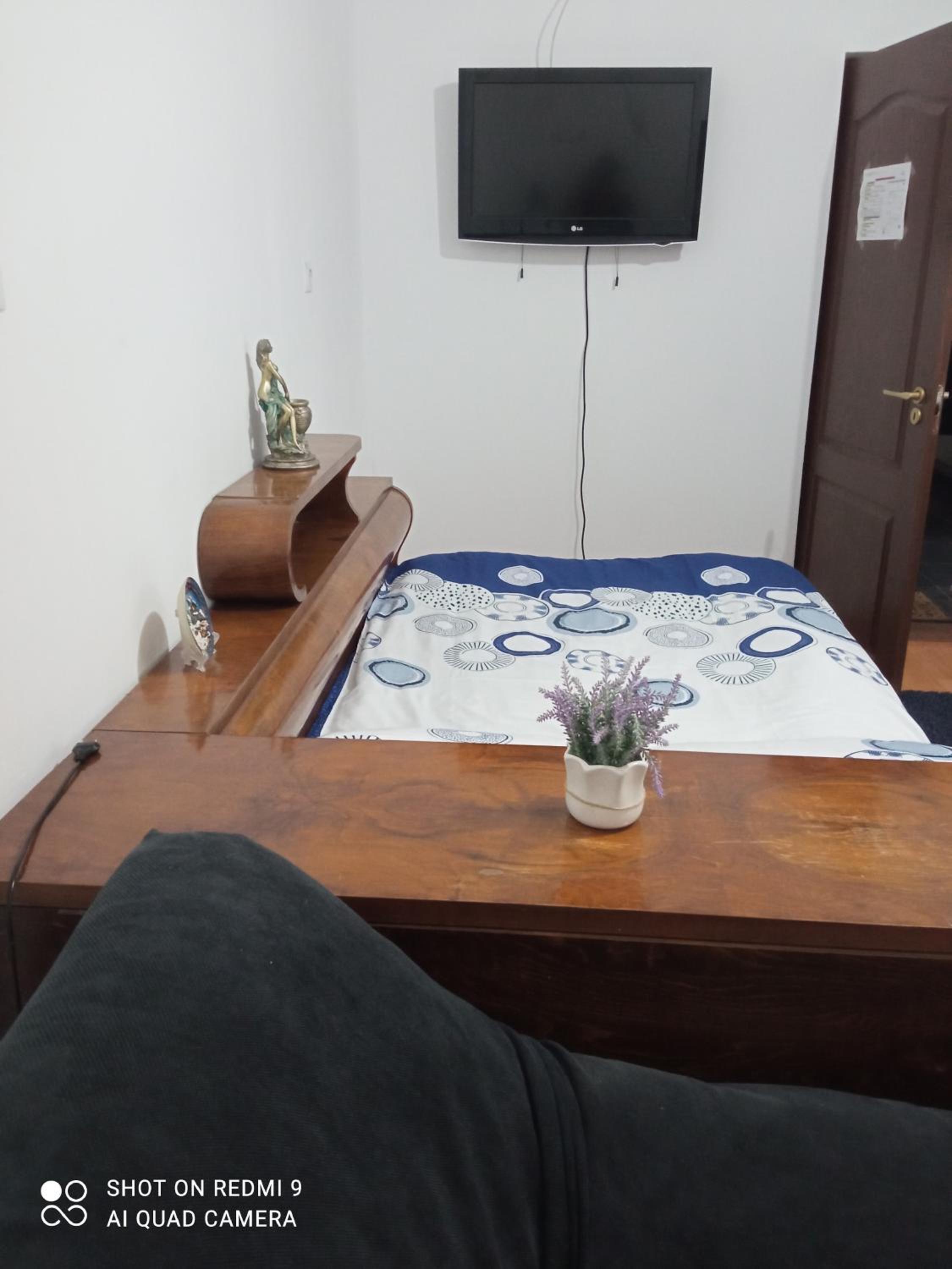 Double Room - Photo 5