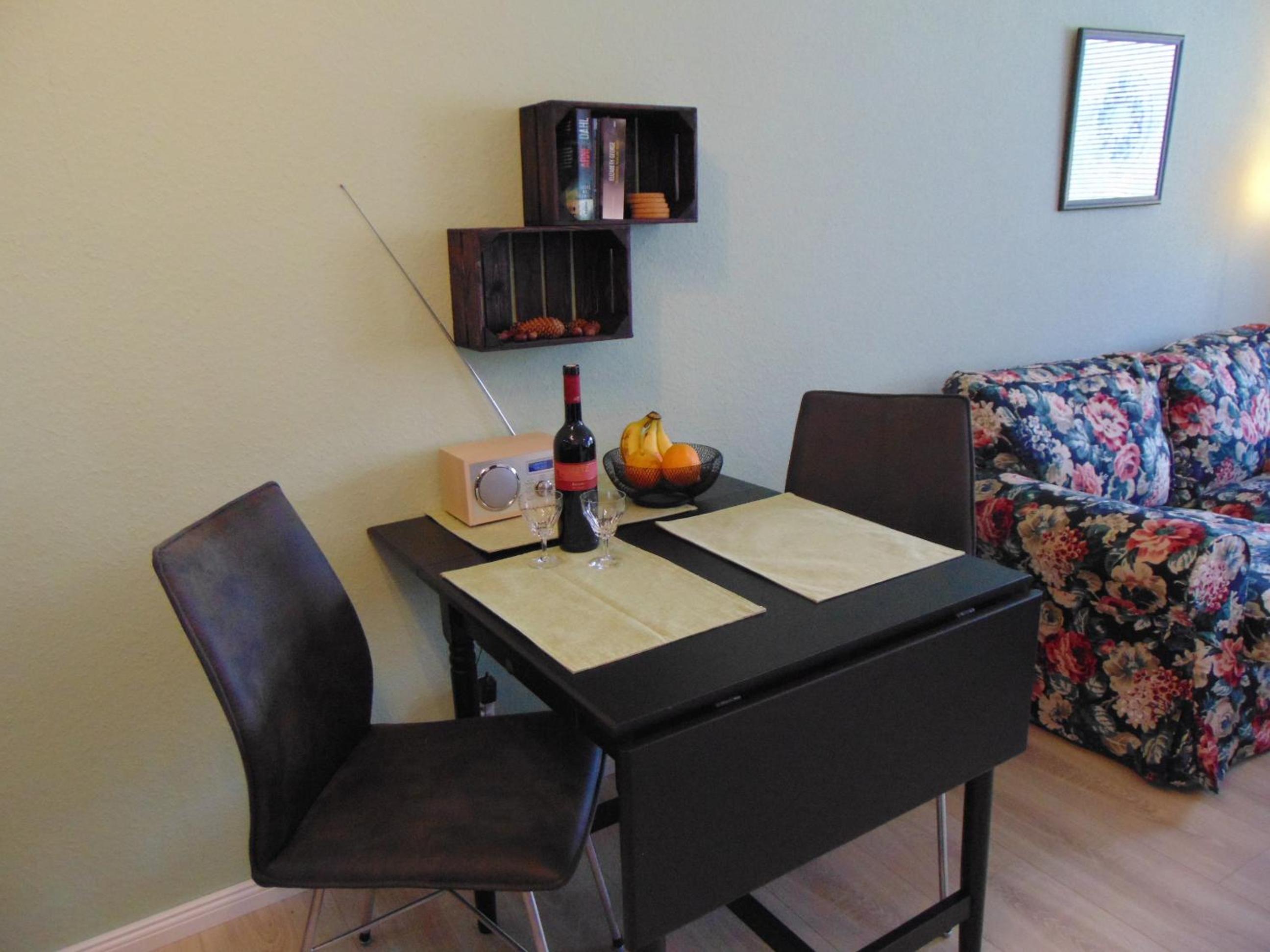 One-Bedroom Apartment photo 2