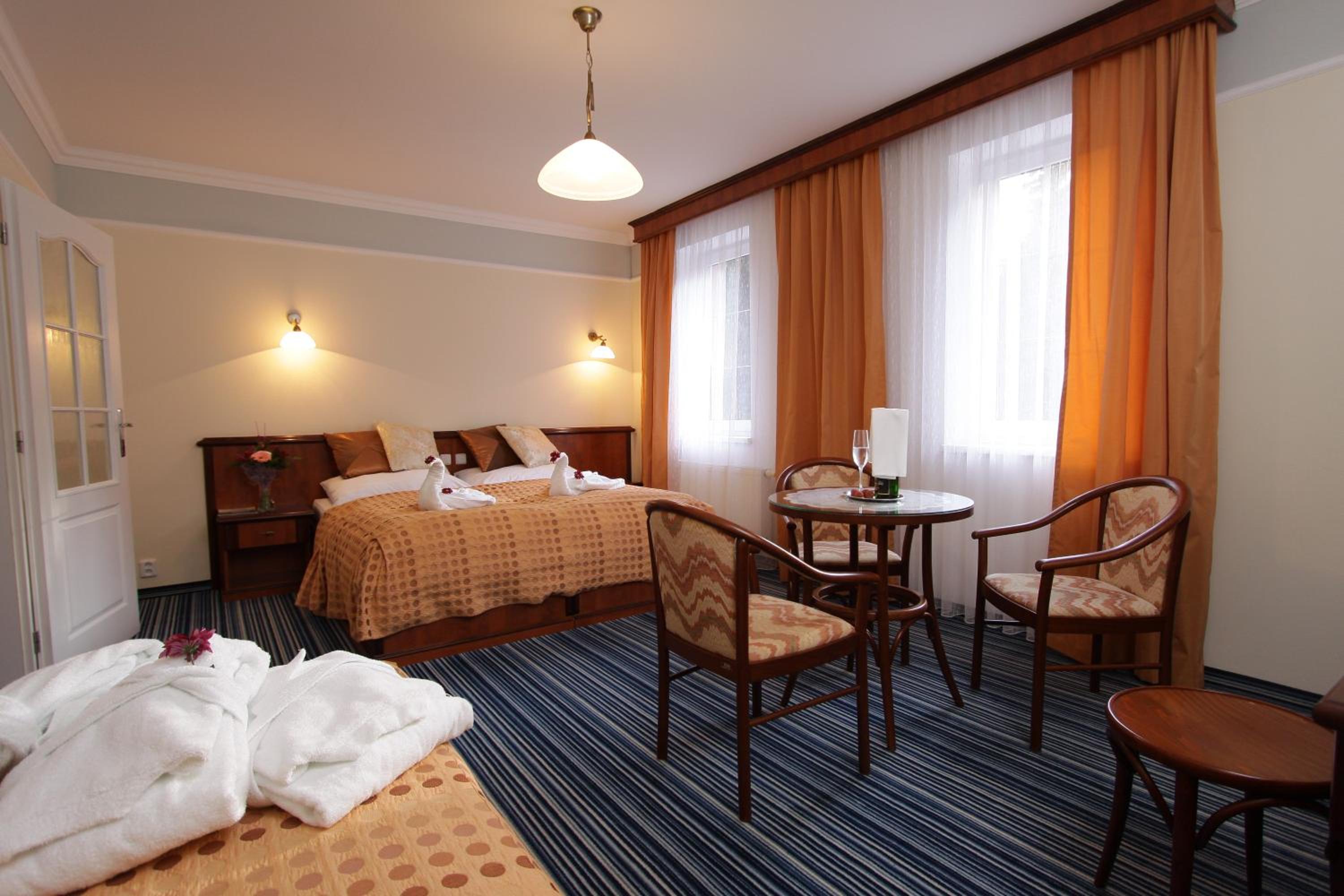 Triple Room with Garden View - Photo 1