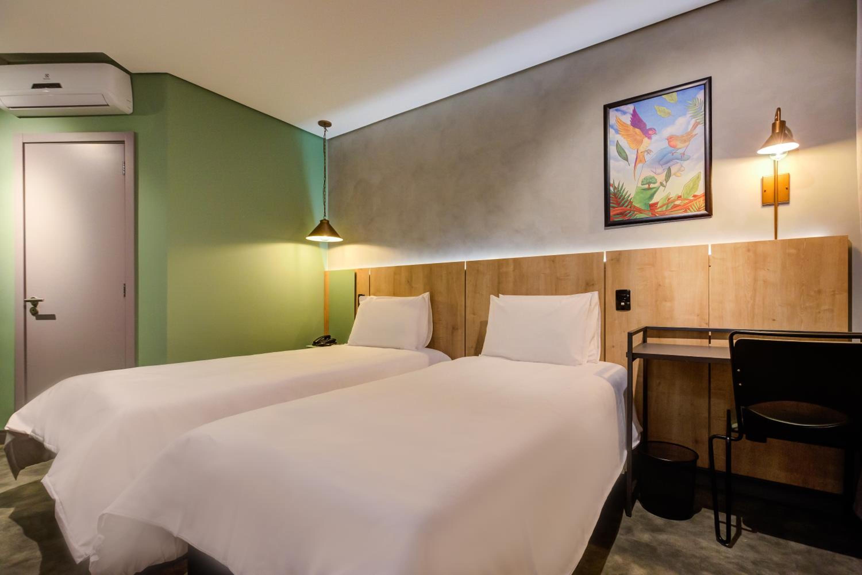Deluxe Twin Room - Photo 2