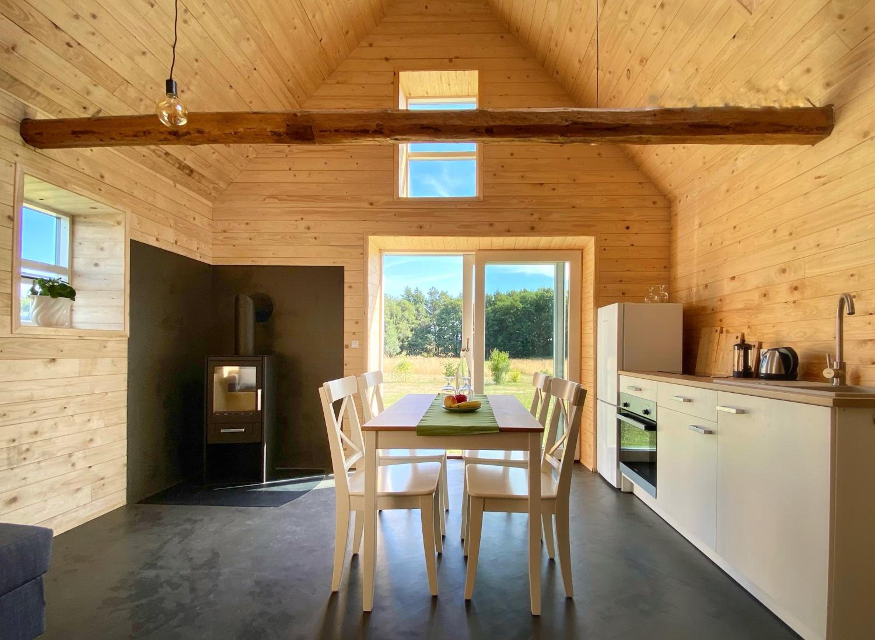 One-Bedroom House photo 1
