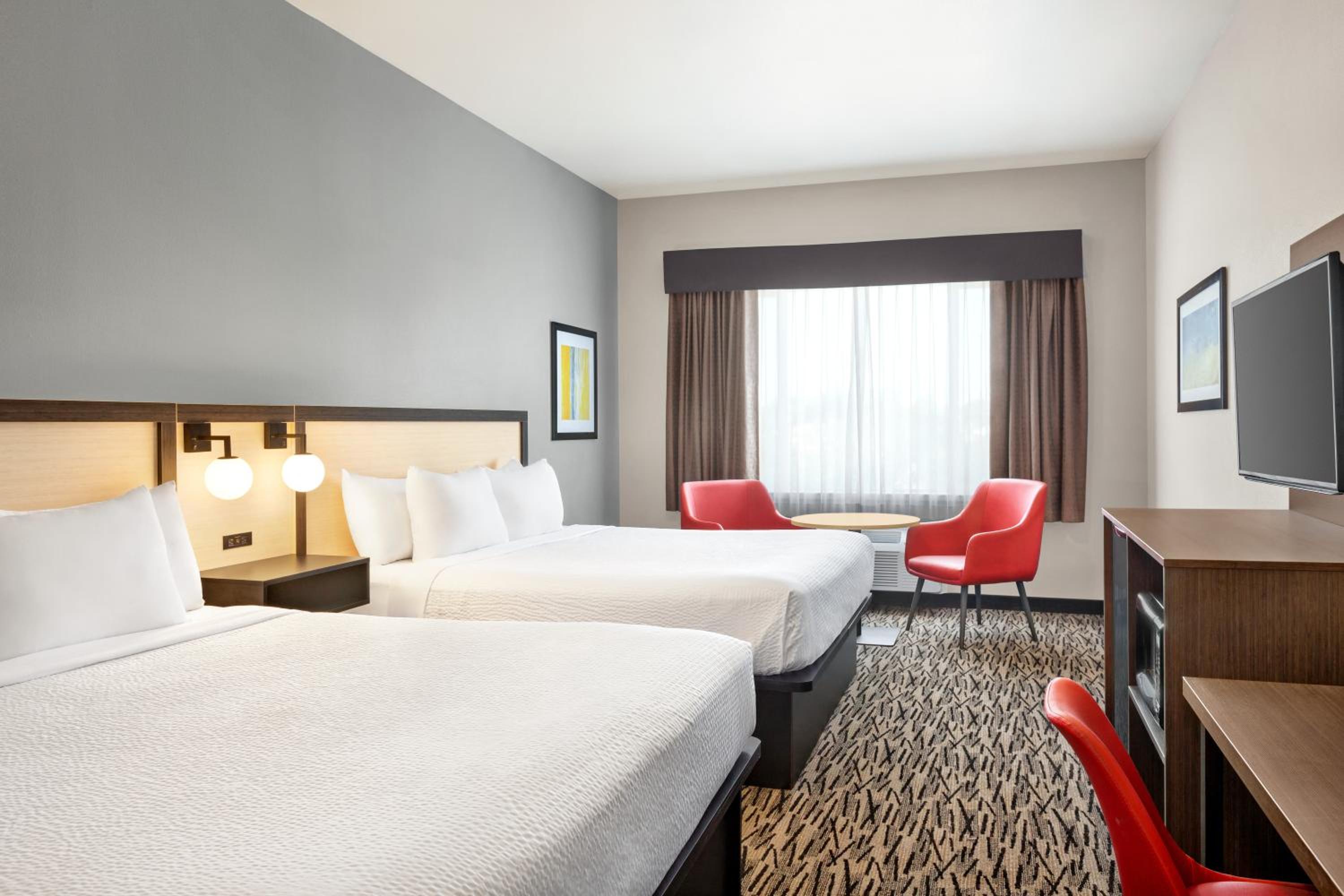 2 King Beds, Non-Smoking - Photo 1