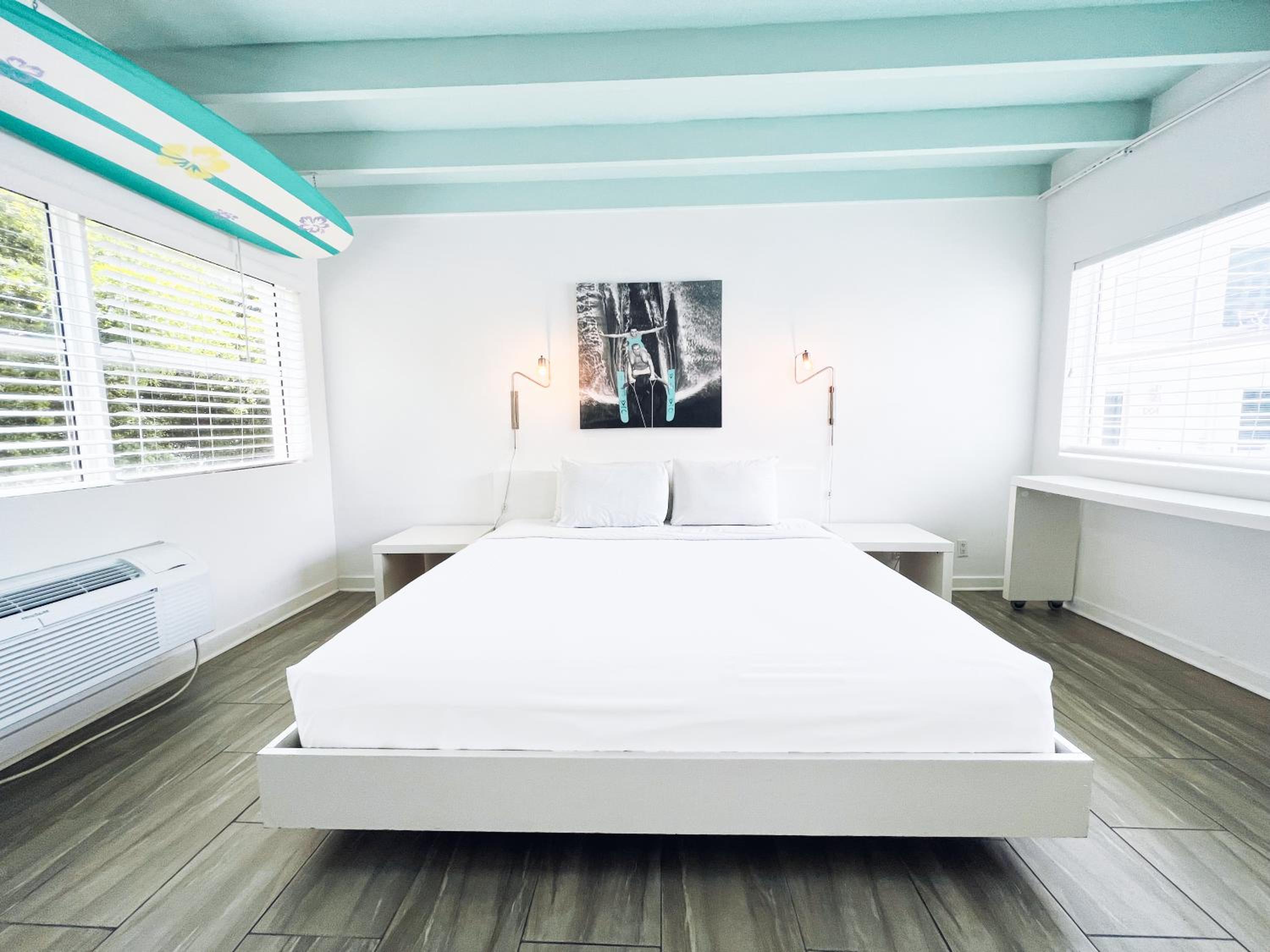 One-Bedroom King Suite - Photo 1