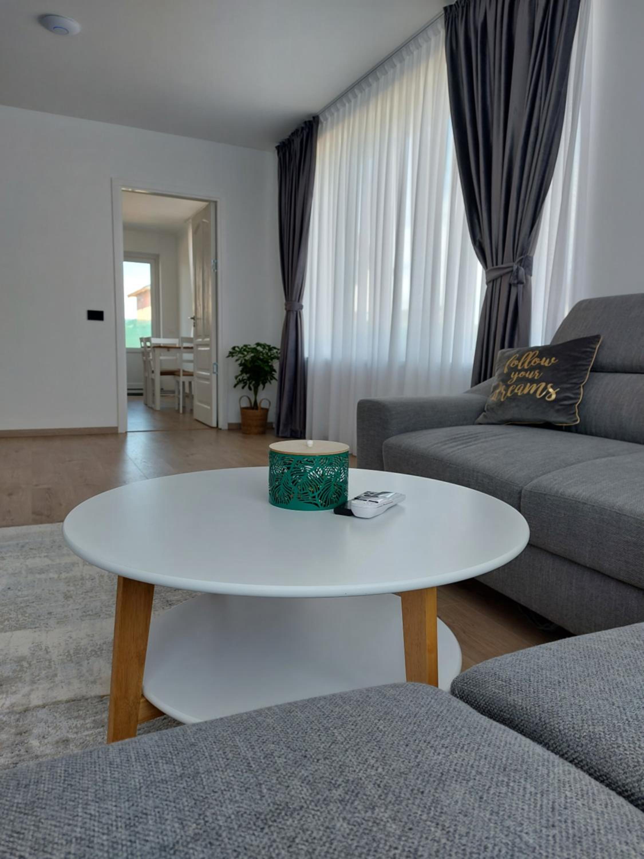 Three-Bedroom Apartment - Photo 4