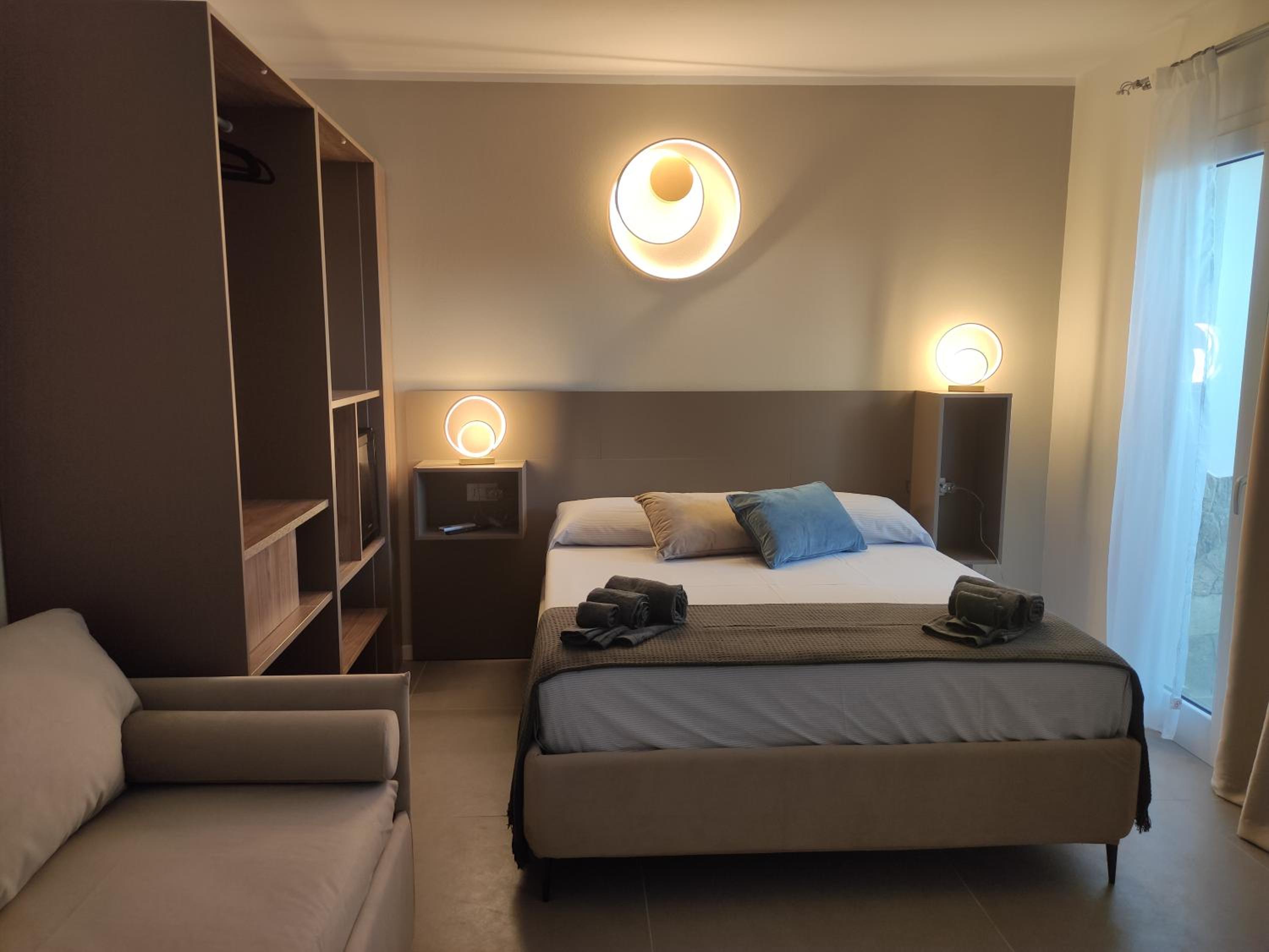 Luxury Triple Room
