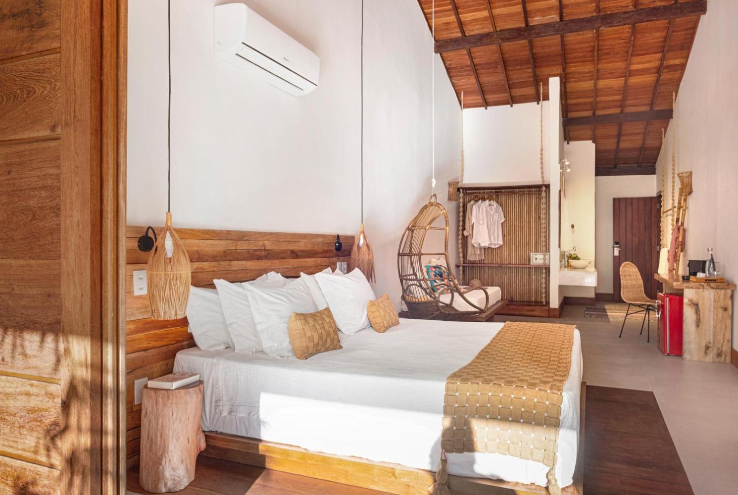 Tropical Suite - Upper Floor photo 1