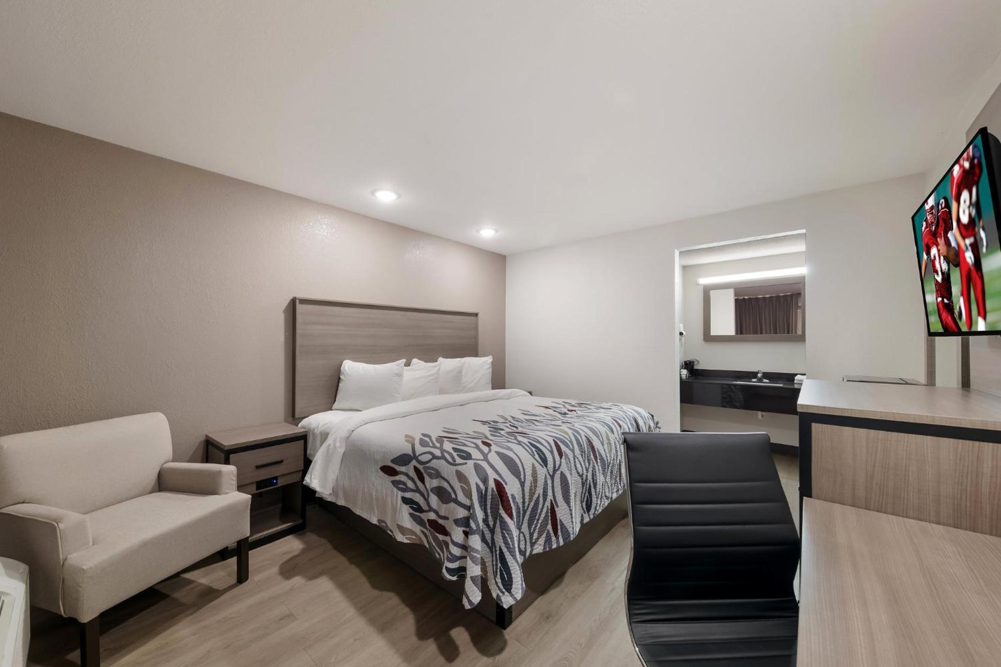 Deluxe King Room Non-Smoking - Photo 1