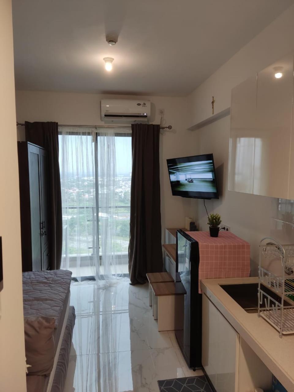 Studio Apartment - Photo 3