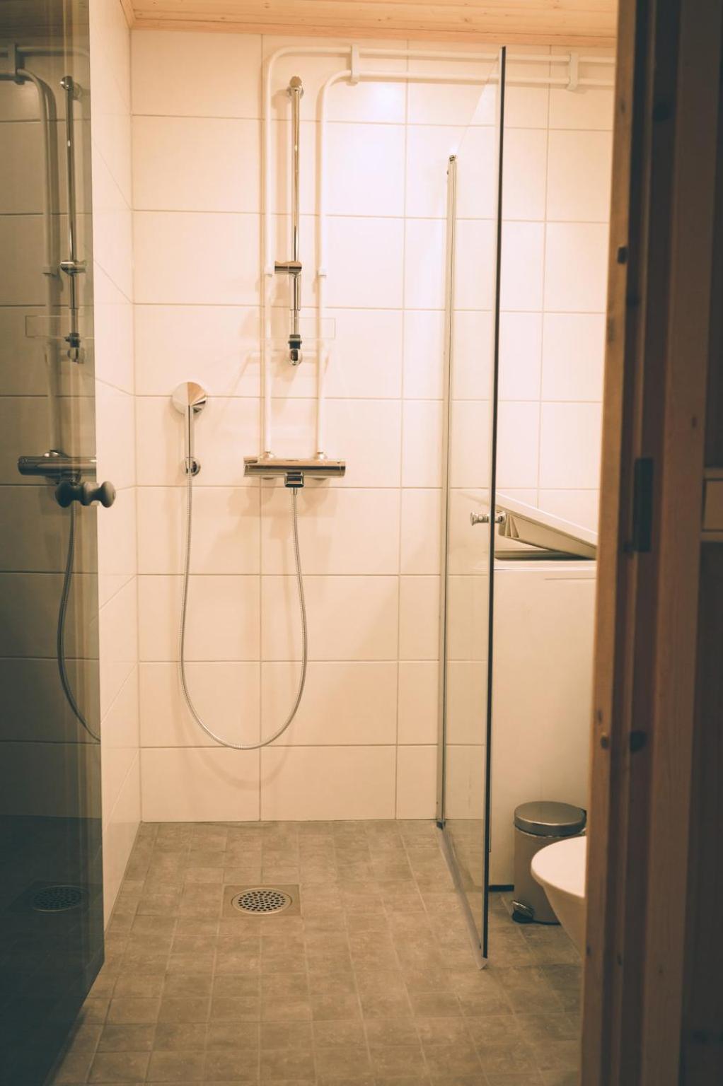 One-Bedroom Apartment - Photo 4