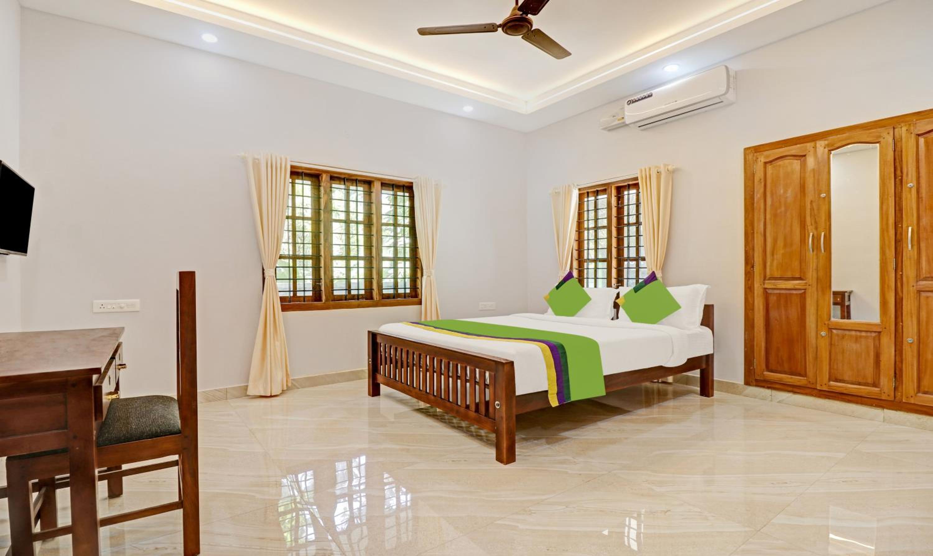 Standard Double Room - Photo 1