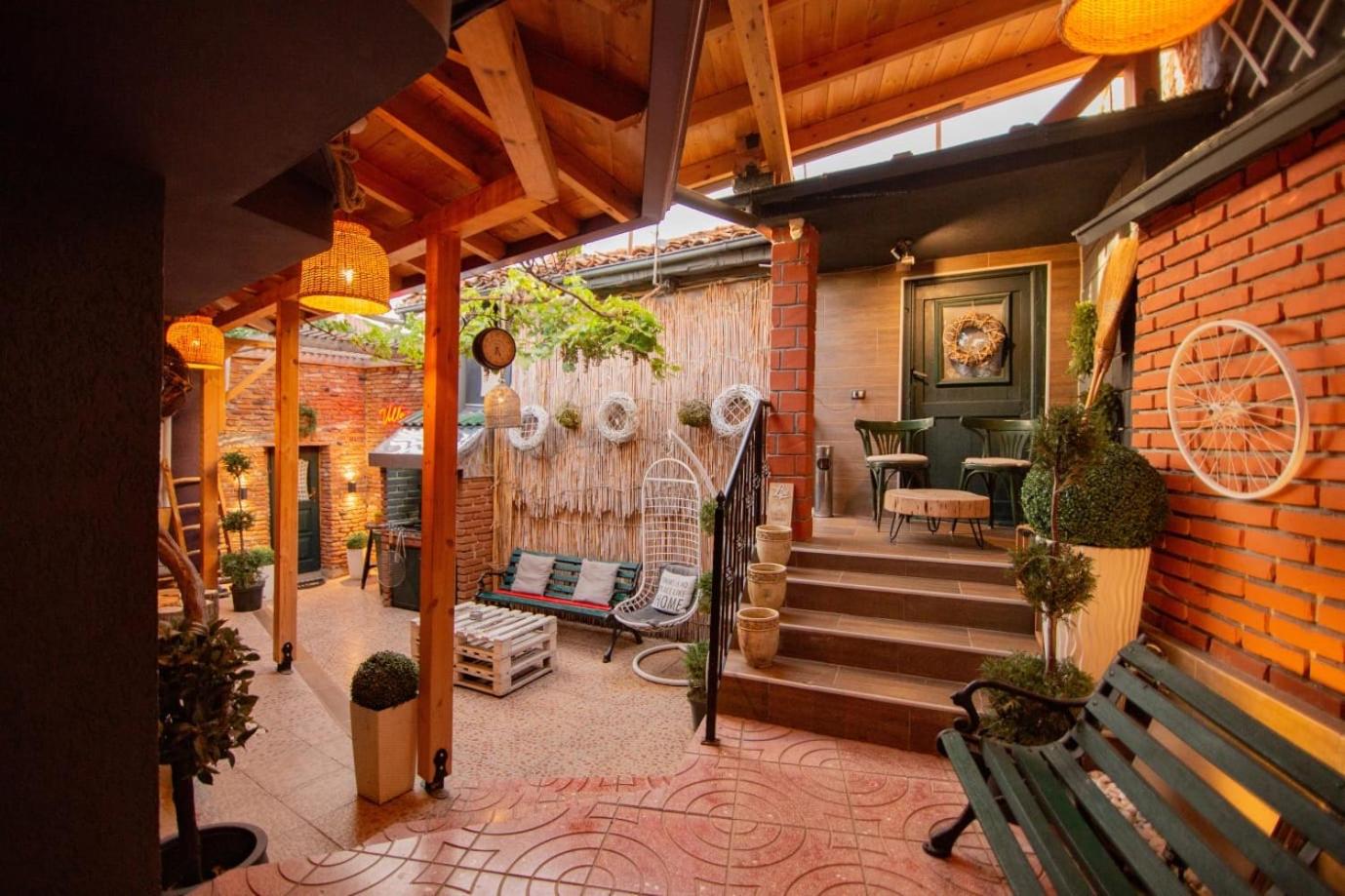 Villa photo 2