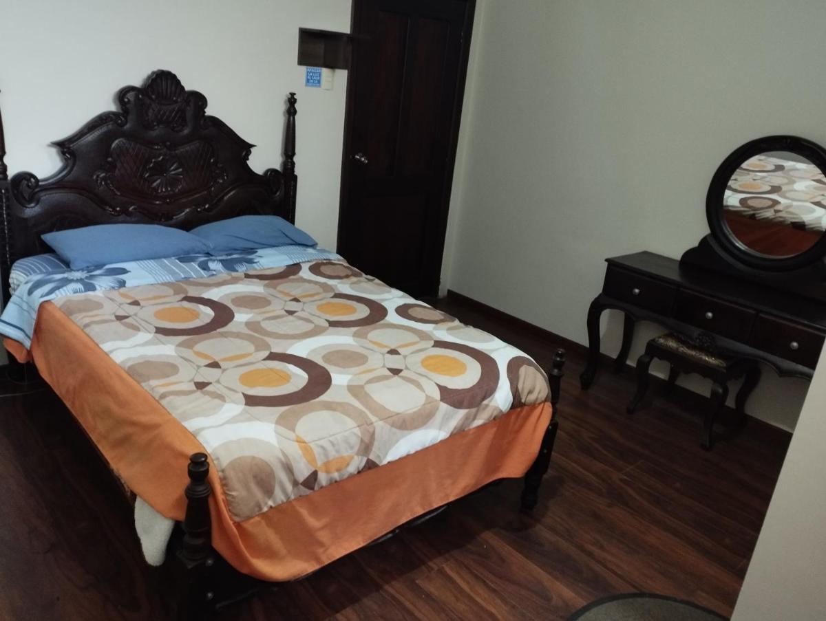 Single Room with Private Bathroom photo 1