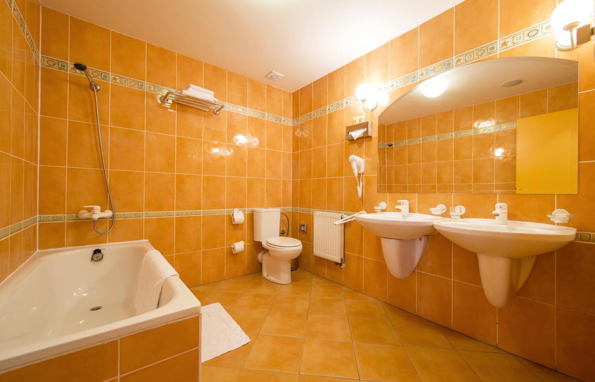 Special Offer - Double Room With Beer Package photo 1