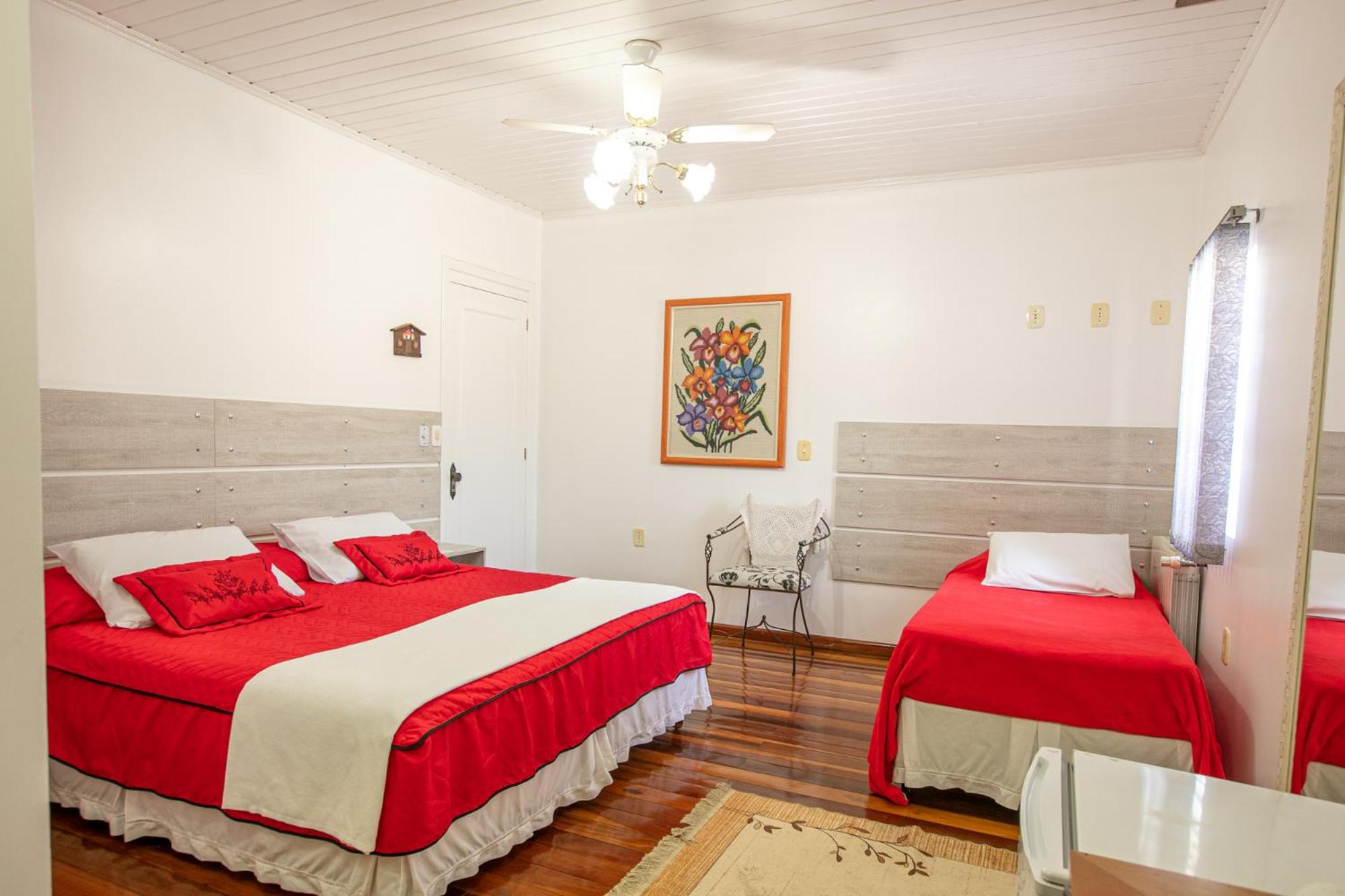 Standard Double or Twin Room photo 3