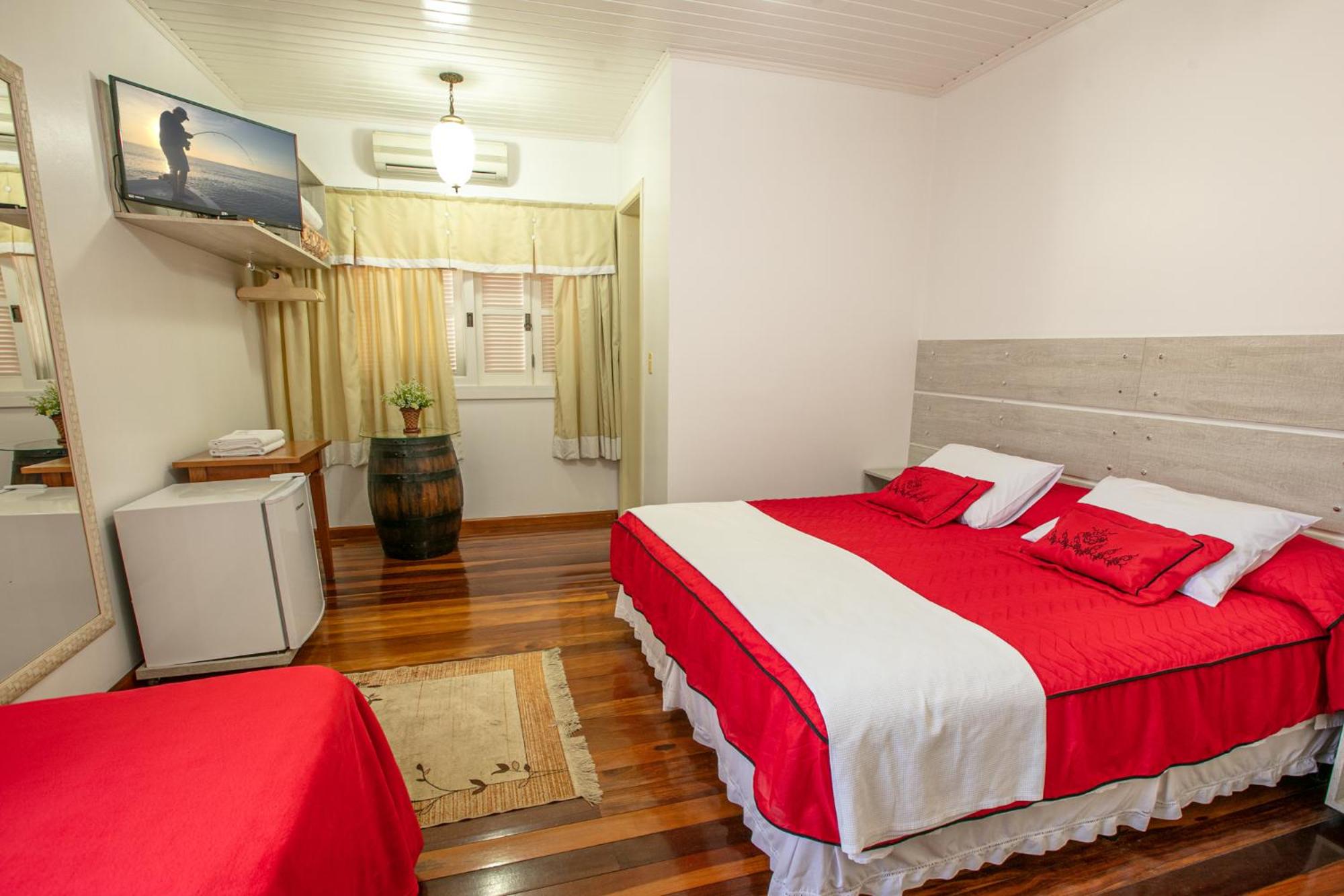Standard Double or Twin Room photo 2