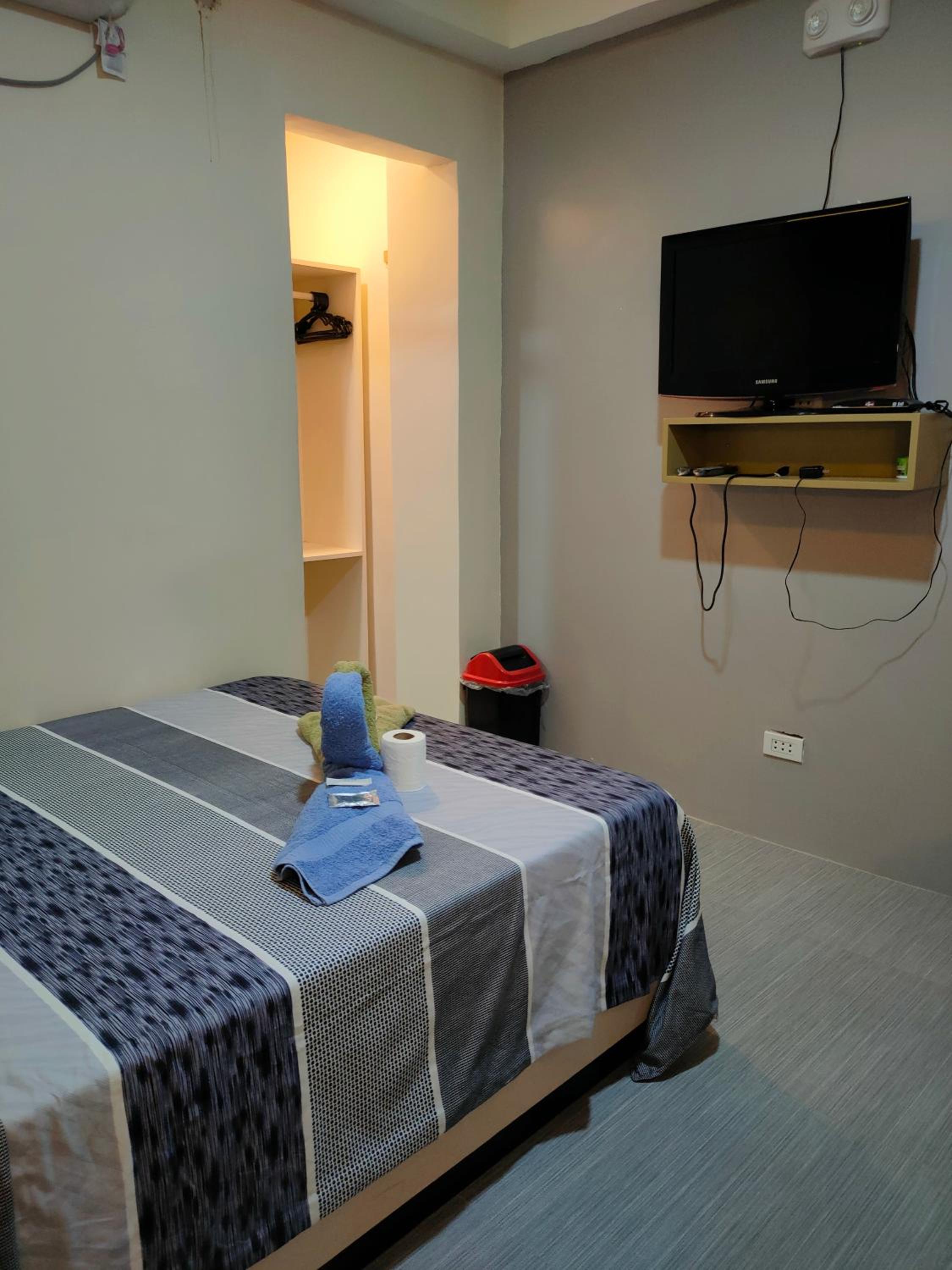 Standard Double or Twin Room photo 2