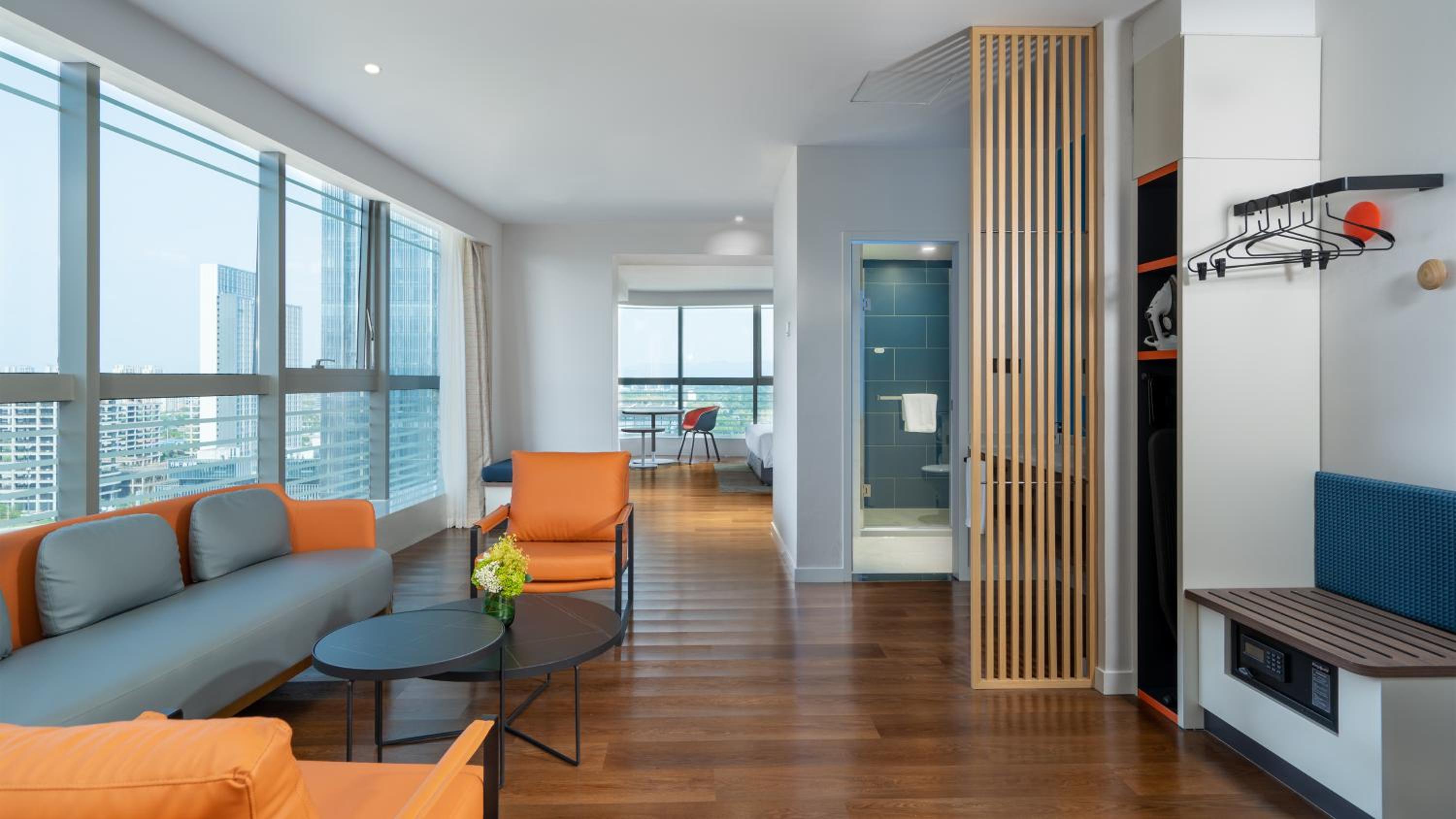 One-Bedroom Suite - Photo 1