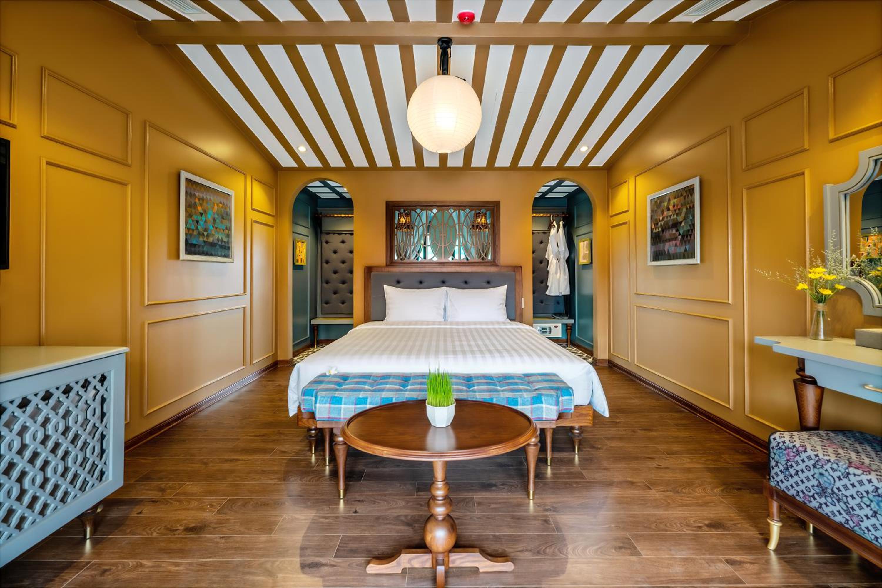 Executive Suite with Terrace - Photo 5