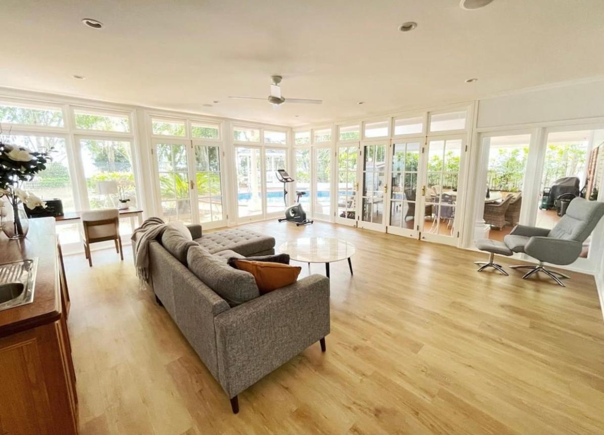 Four-Bedroom House photo 2