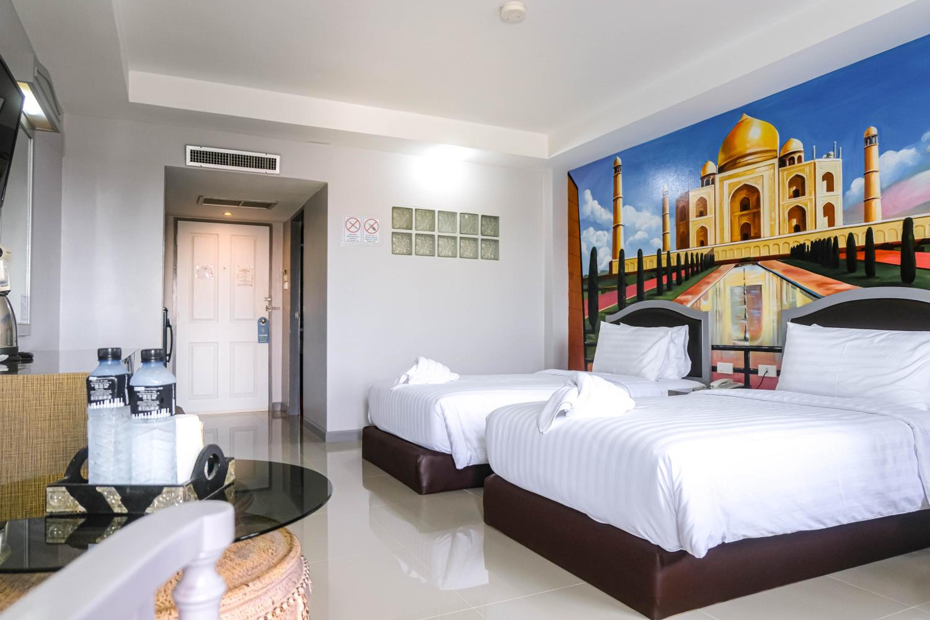 Deluxe Twin Room - Photo 1