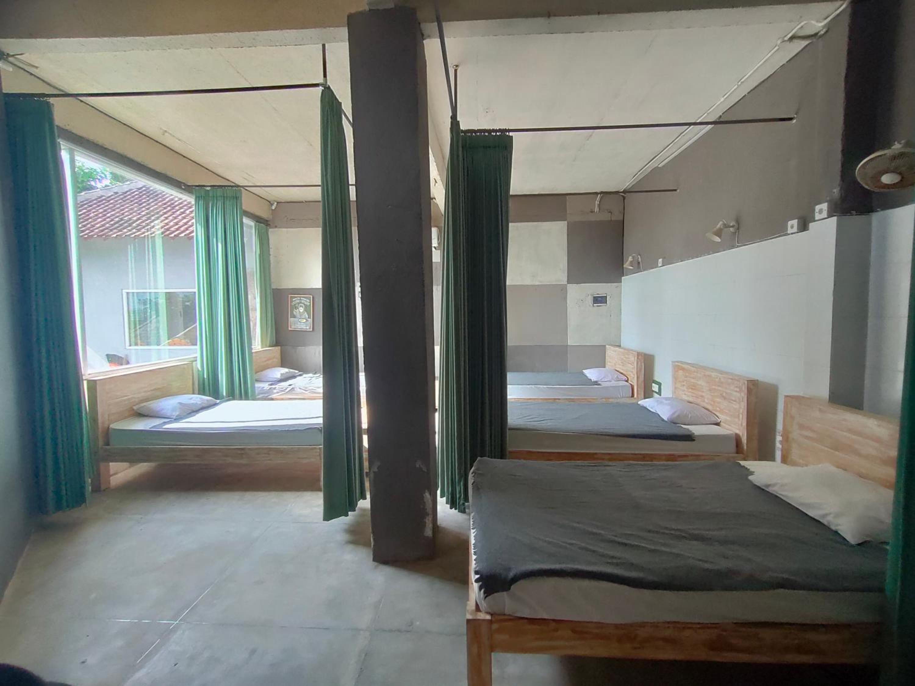 Bed In 6-Bed Dormitory Room photo 3