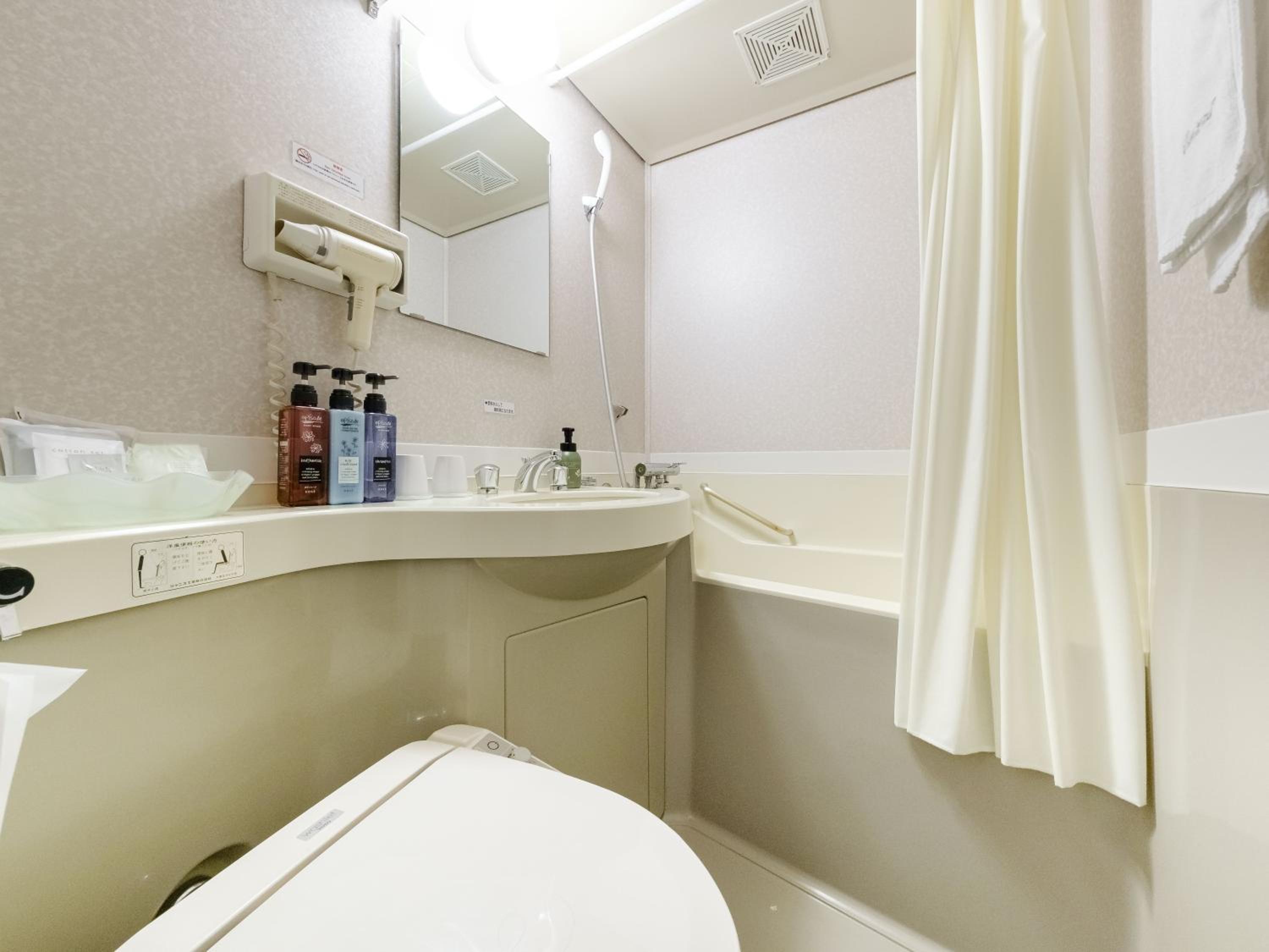Standard Quadruple Room - Photo 7