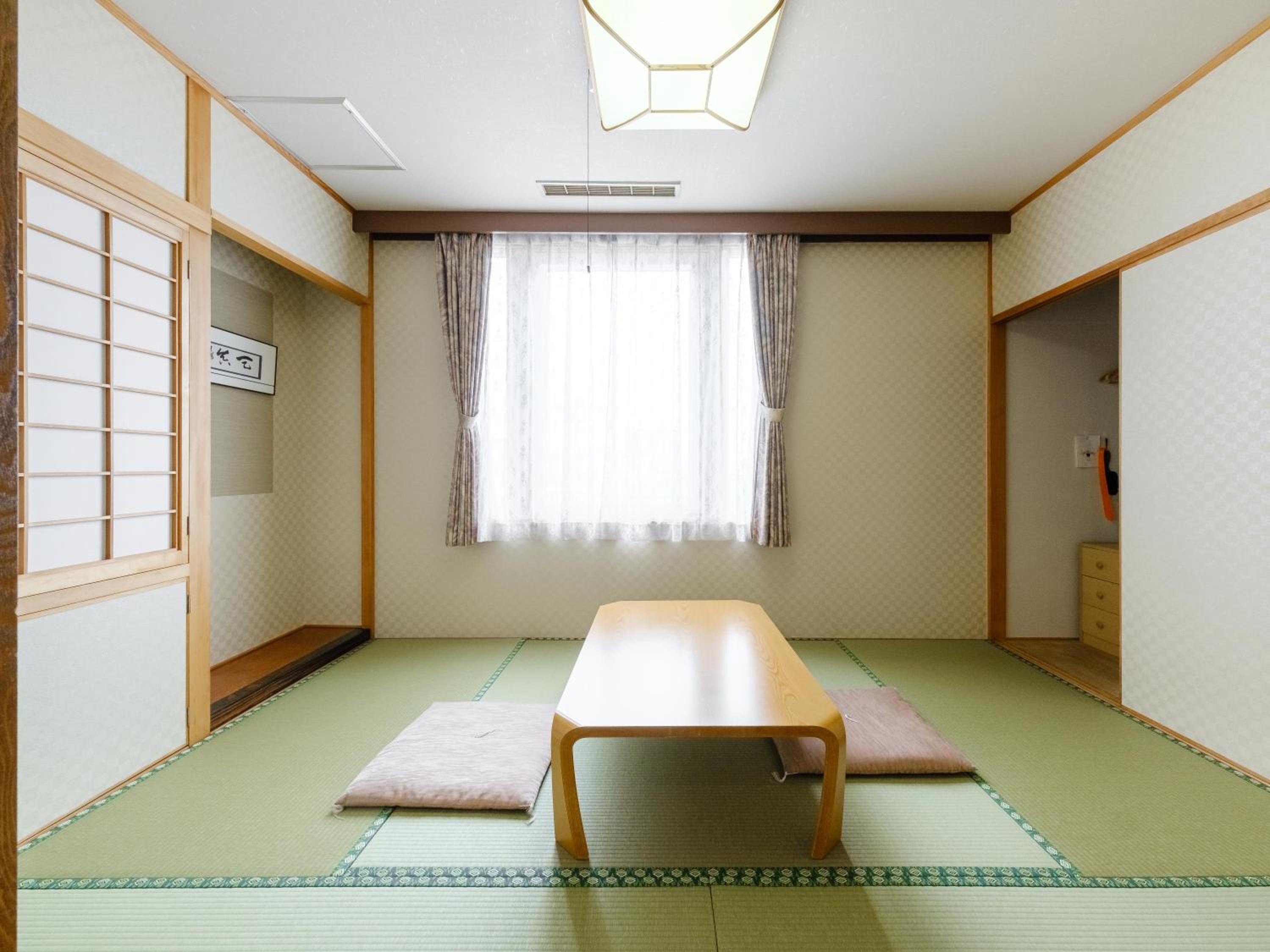 Standard Quadruple Room - Photo 4