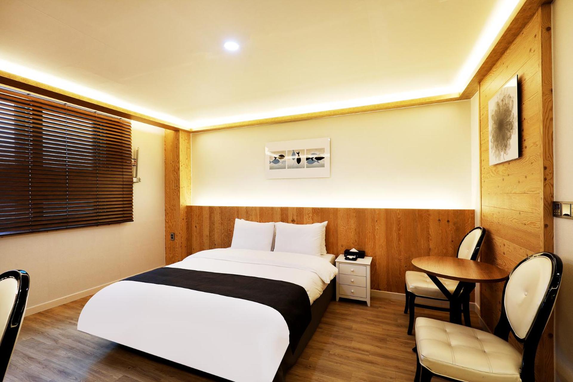 Double Room - Photo 1