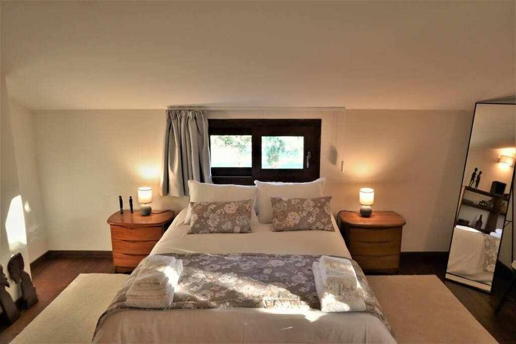 Villa com Piscina Privada