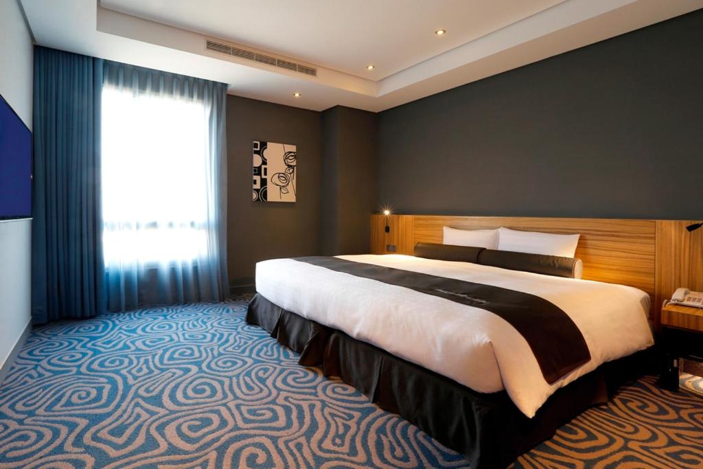 Executive Suite photo 2