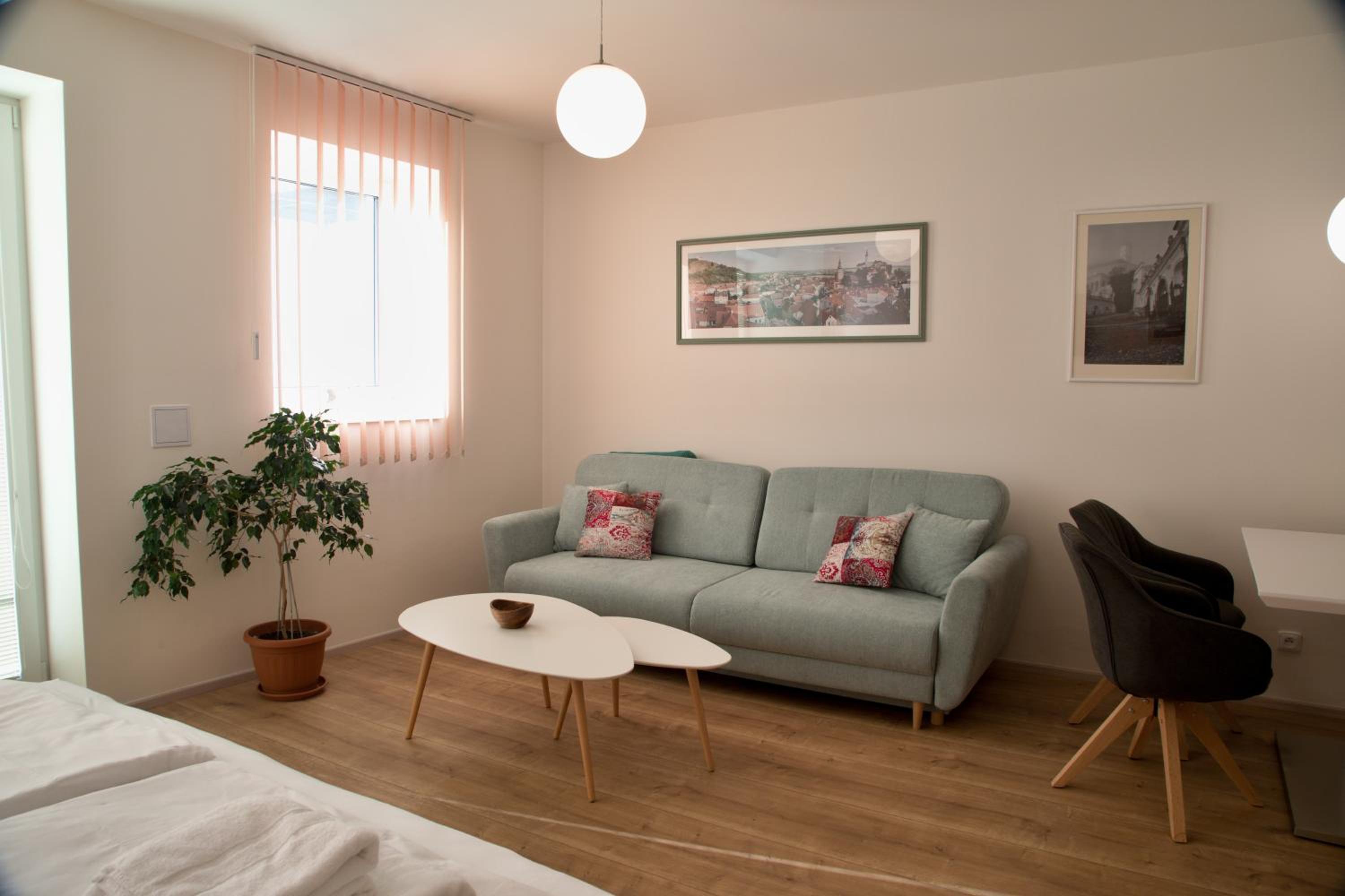 Apartment with Balcony photo 1