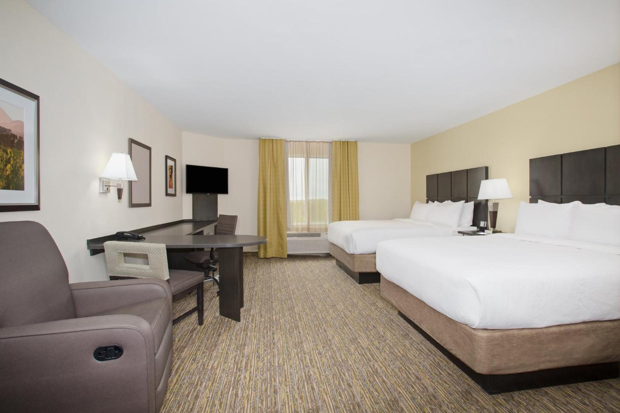 Studio Queen Suite with Two Queen Beds - Communications Accessible