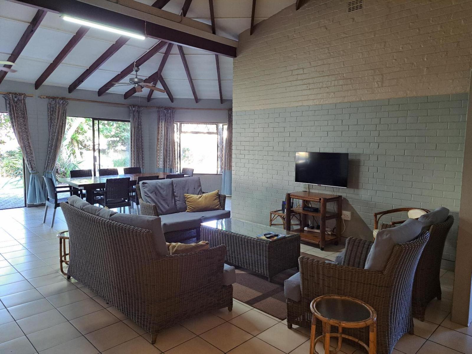 Four-Bedroom House - Photo 10