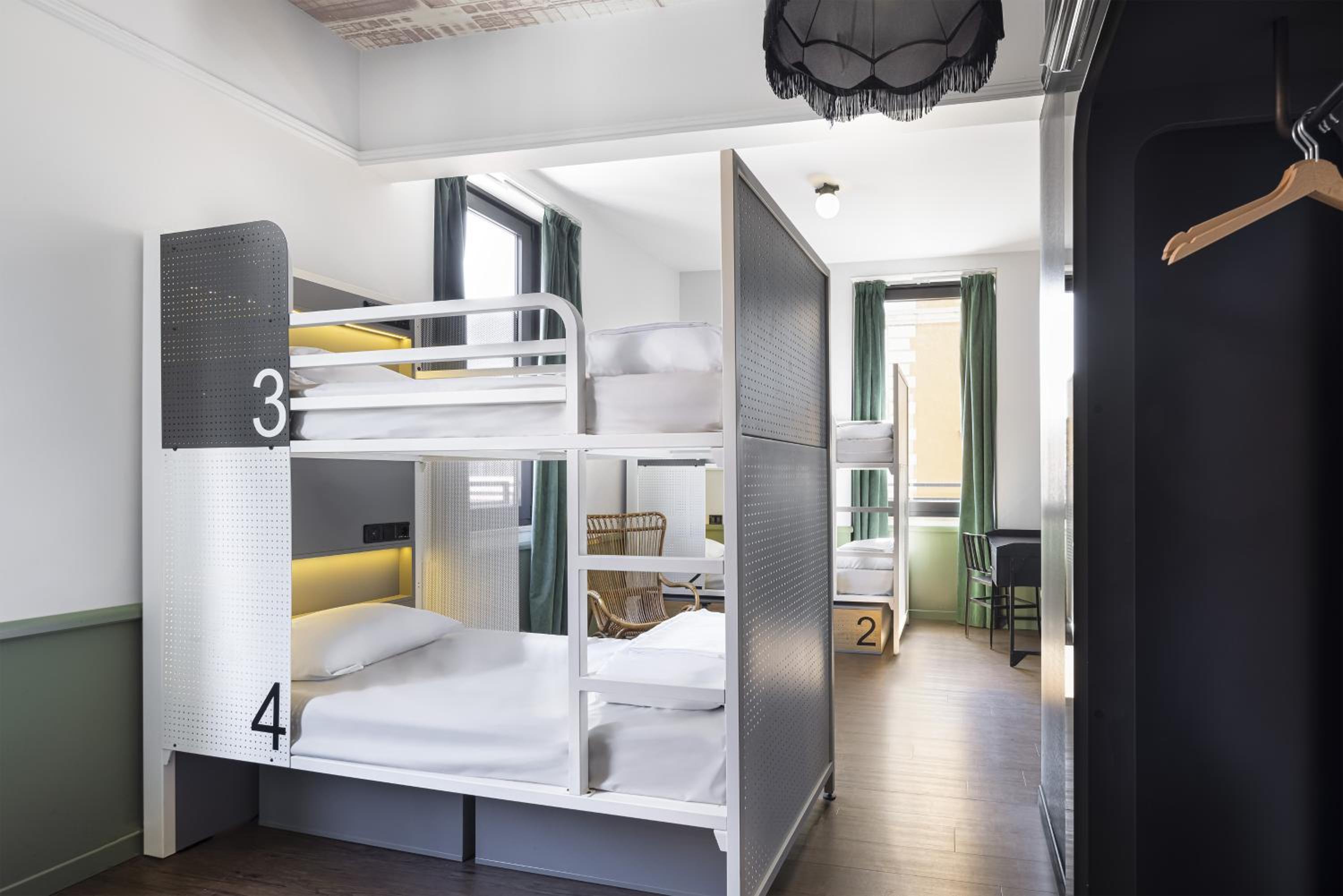 8-Bed Mixed Dormitory Room photo 1