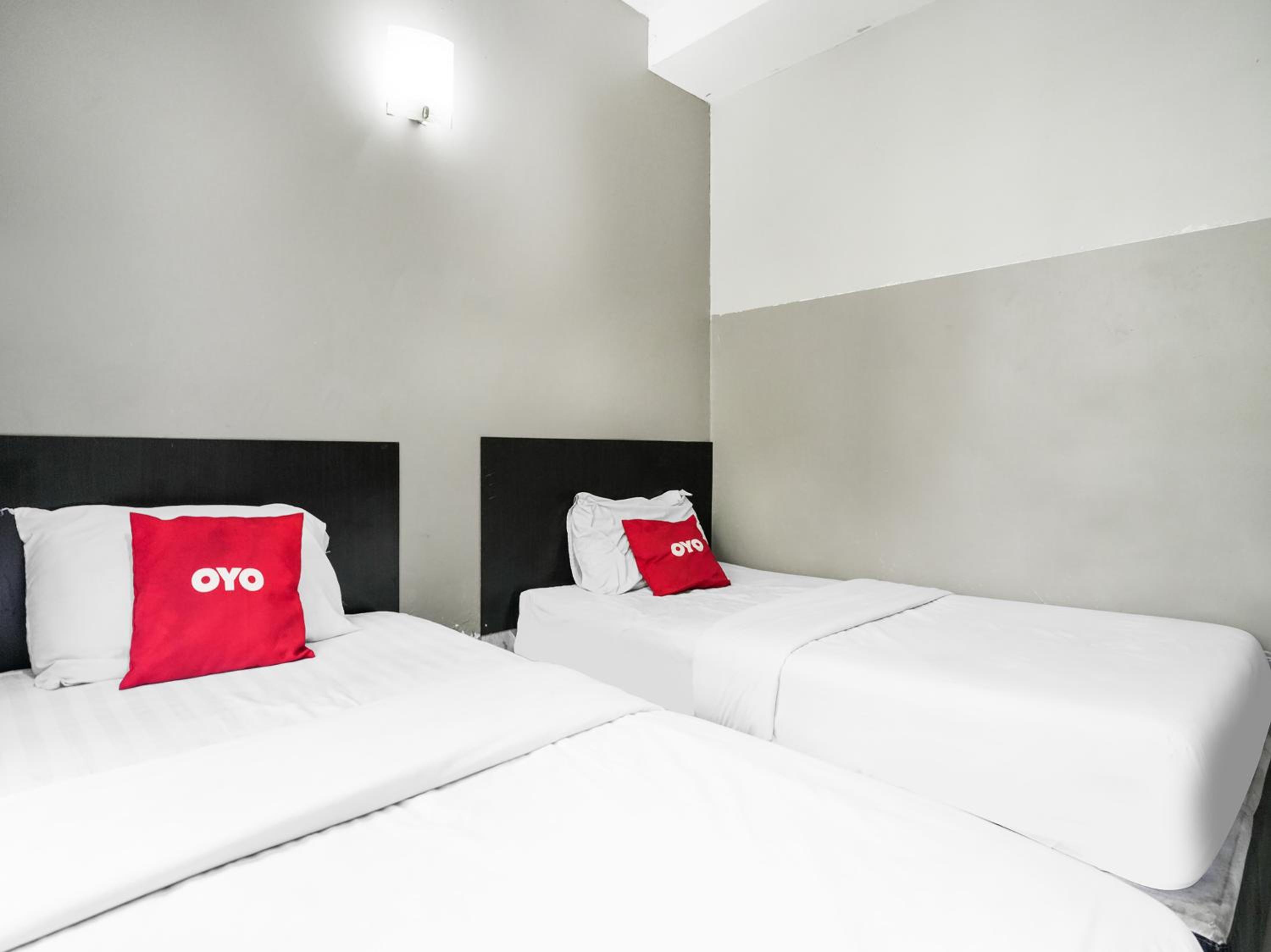 Deluxe Twin Room - Photo 4