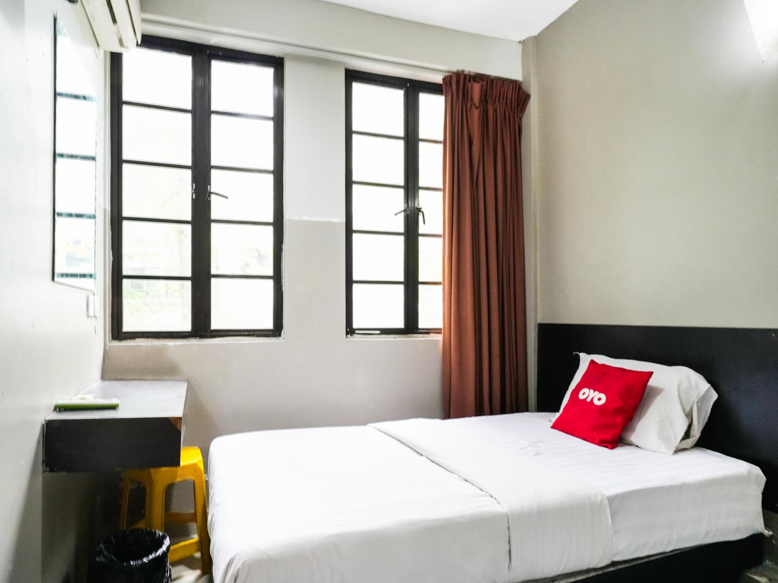 Deluxe Twin Room - Photo 1