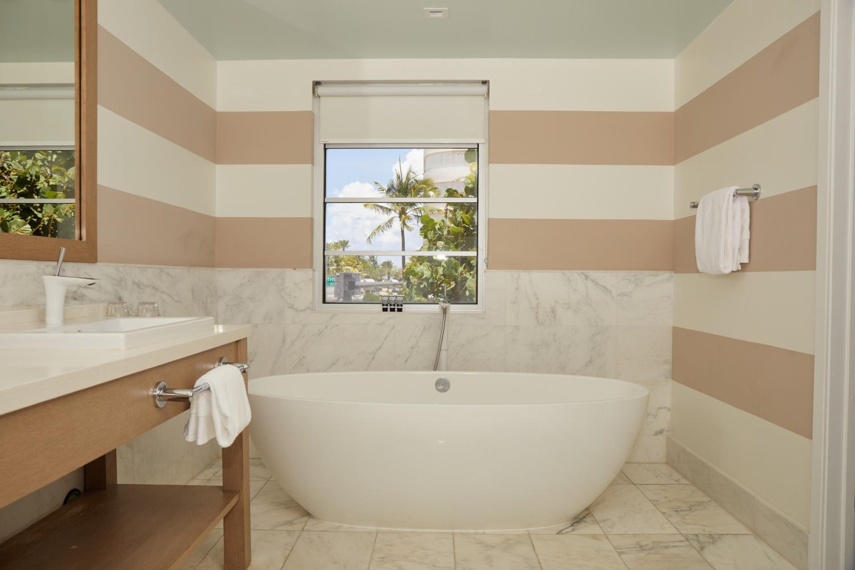 Superior King Suite