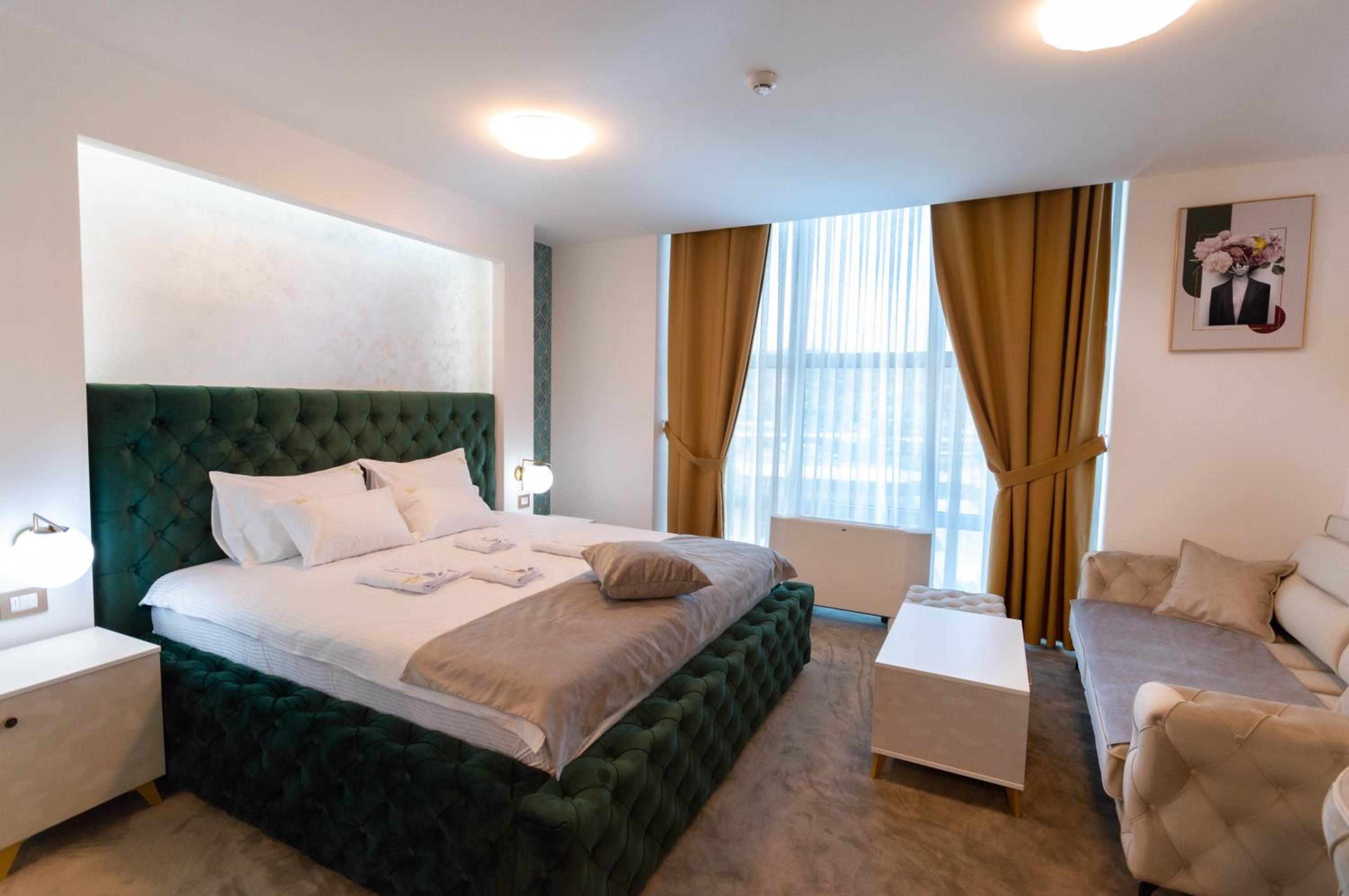 Deluxe Double Room - Photo 7