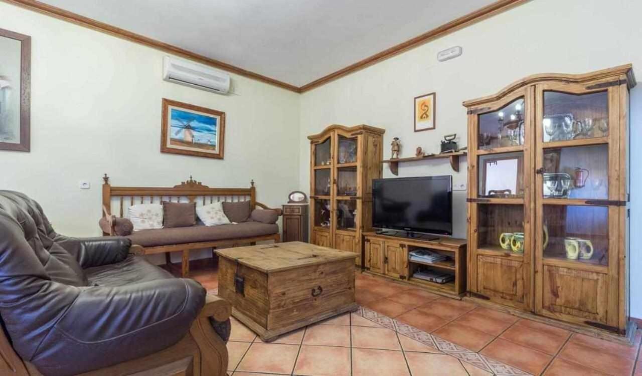 Casa de Seis Habitaciones
