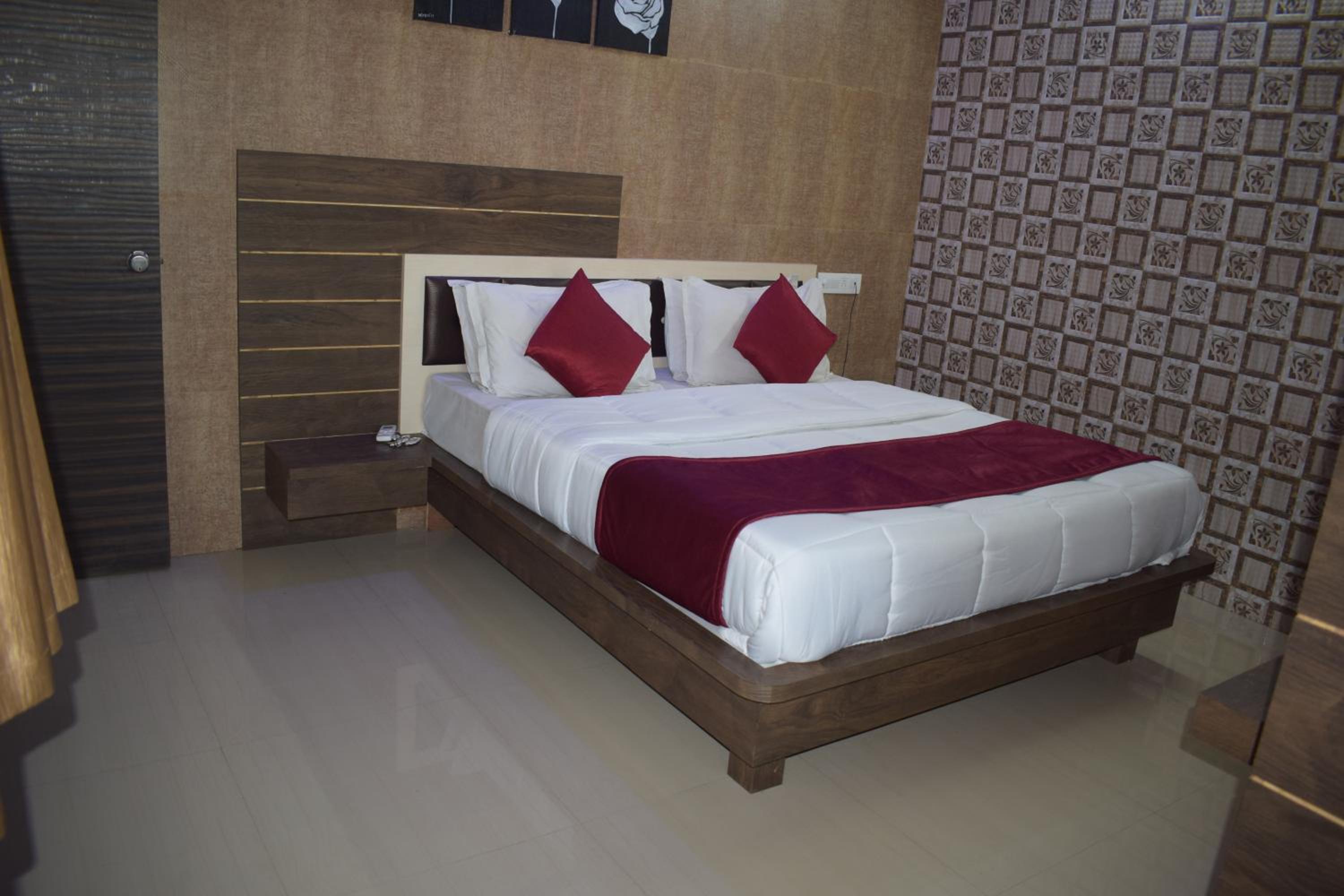 Standard Double Room with Fan photo 3