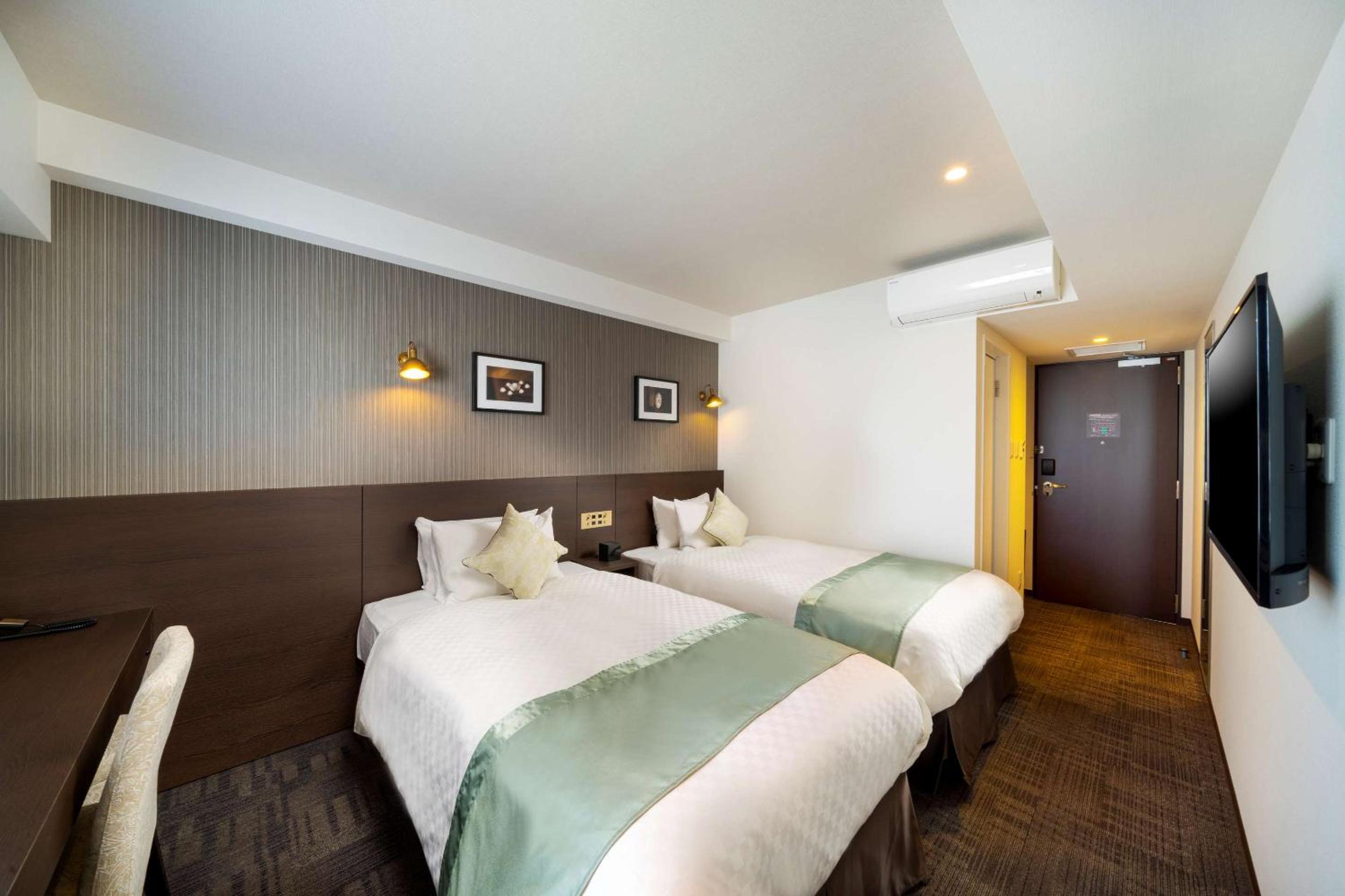 Superior Twin Room - Photo 1