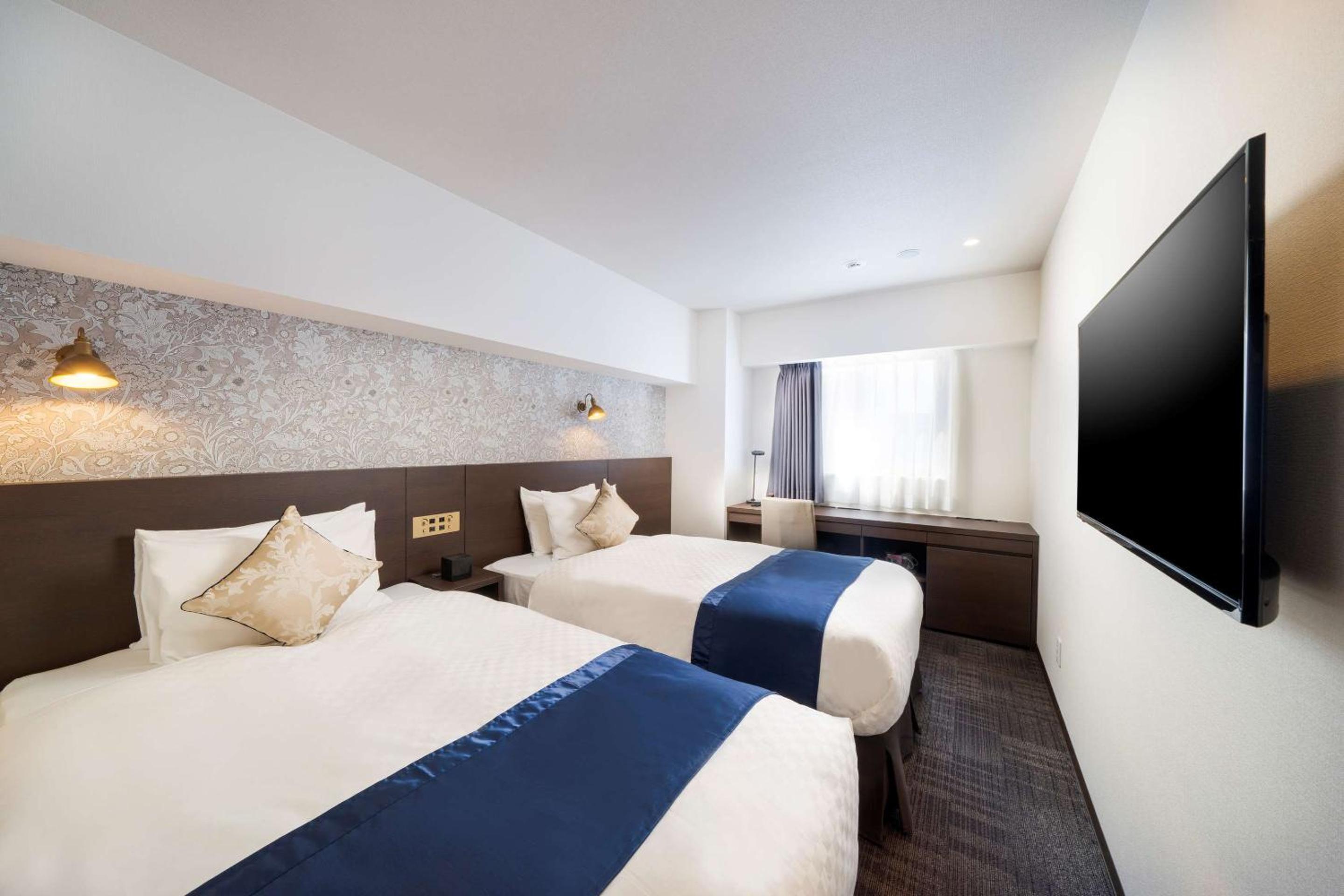 Superior Twin Room - Photo 3