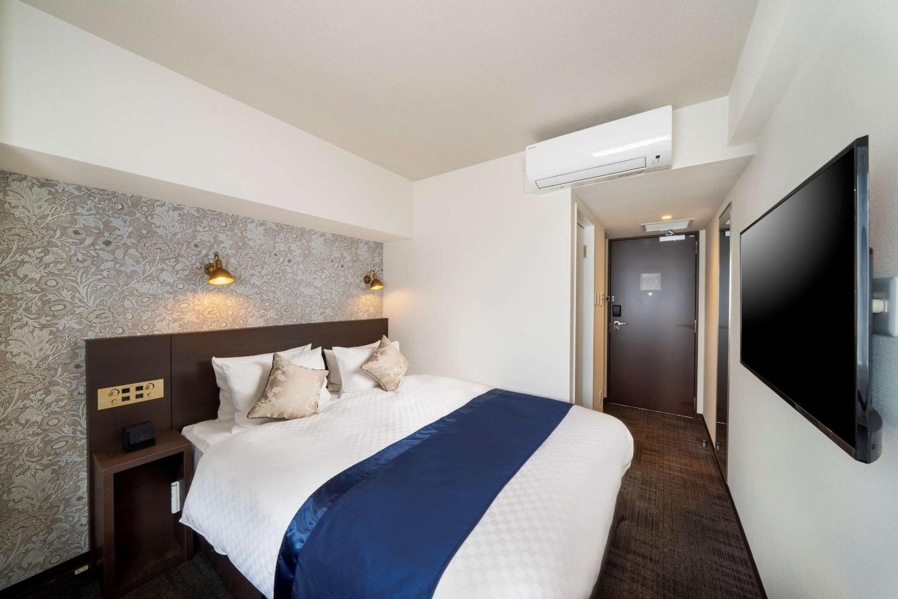 Standard Double Room - Photo 10