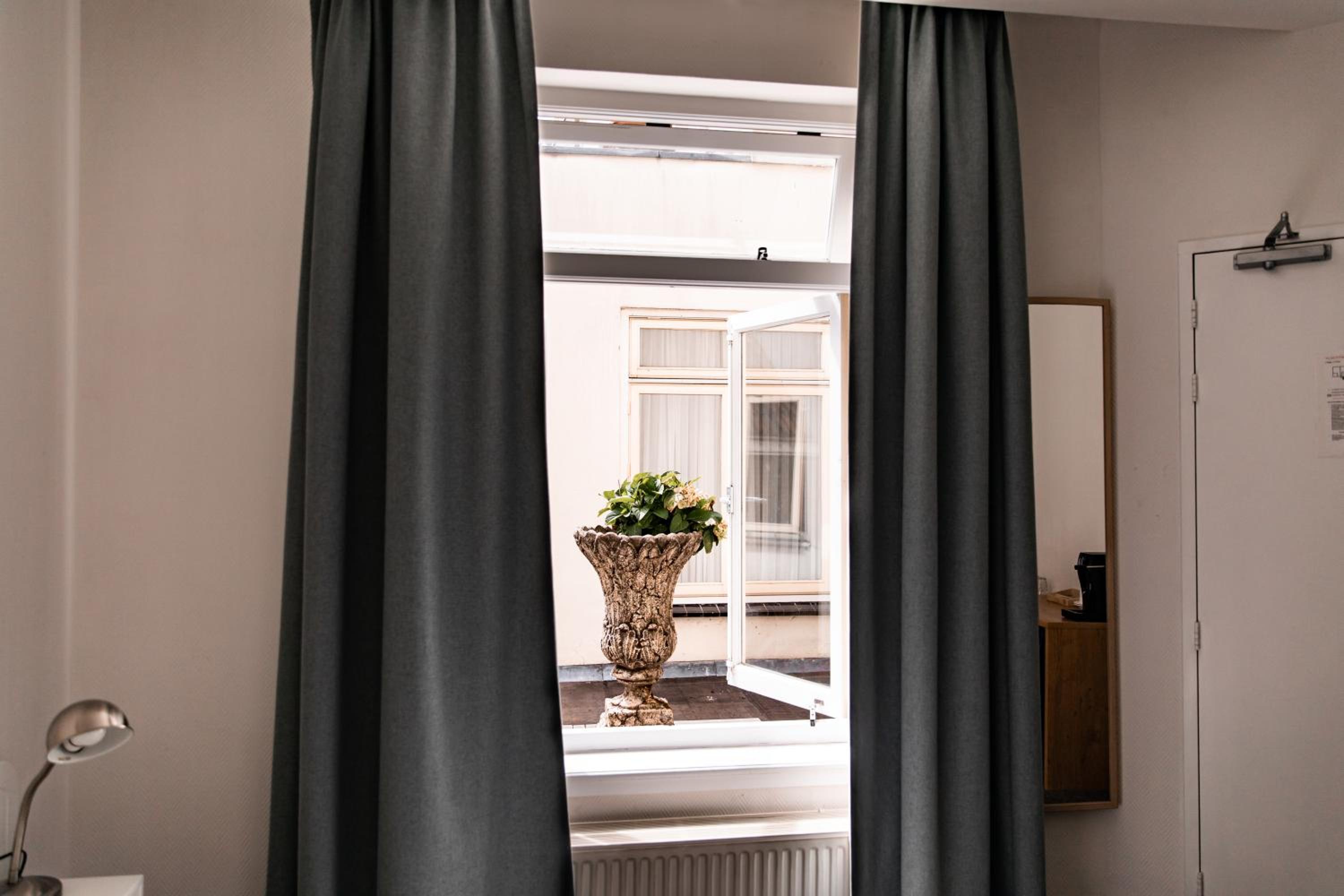 Comfort Plus Room - Photo 9