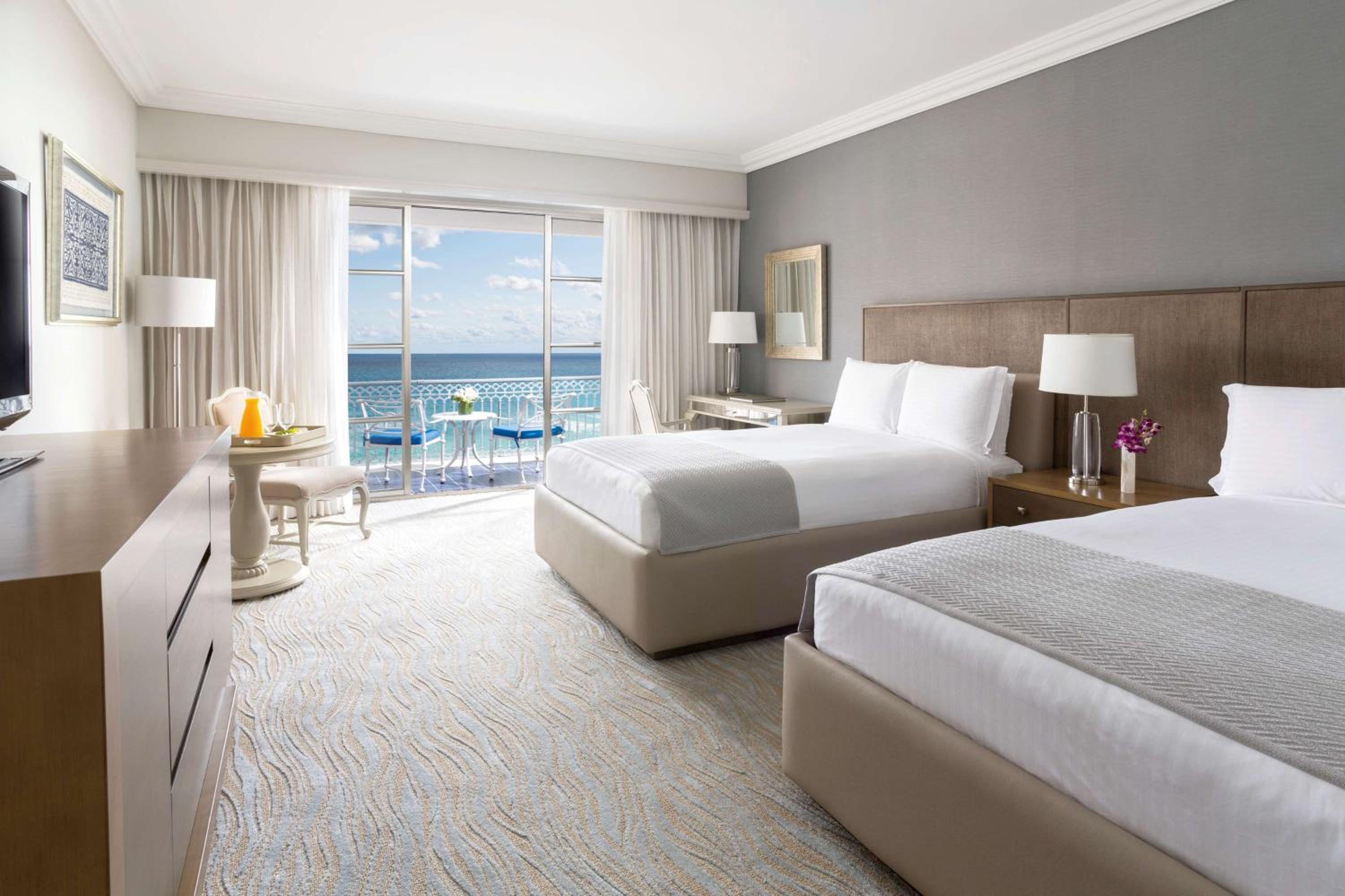 Deluxe Double Room with One Double Bed and 2 Adults Occupancy (Non Smoking) thumbnail 5