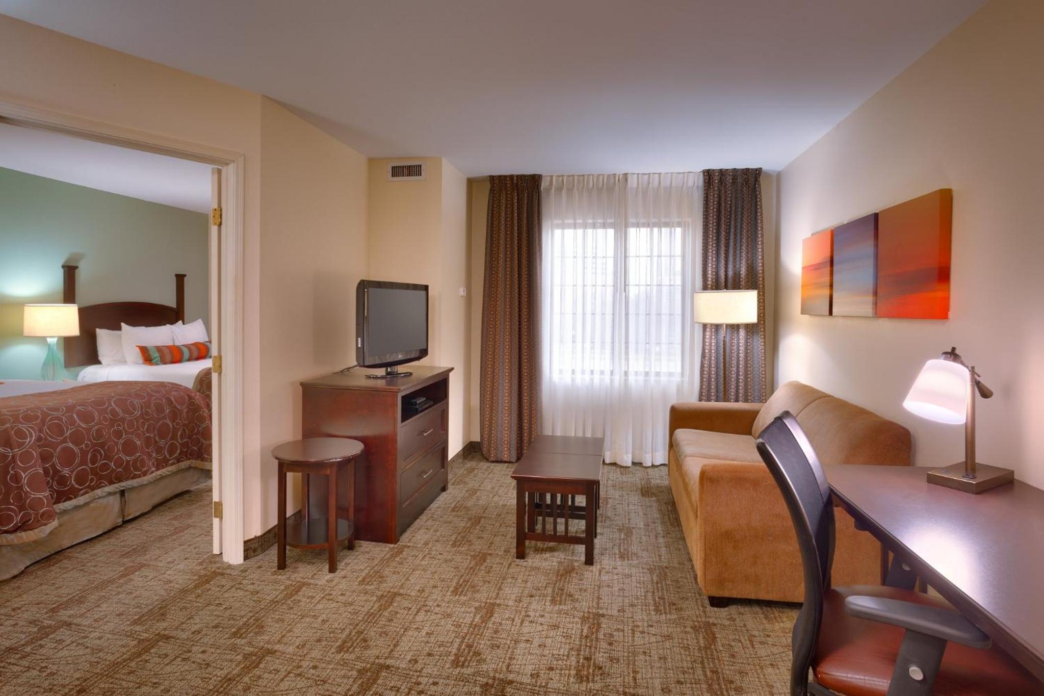 One-Bedroom Double Suite - Photo 2