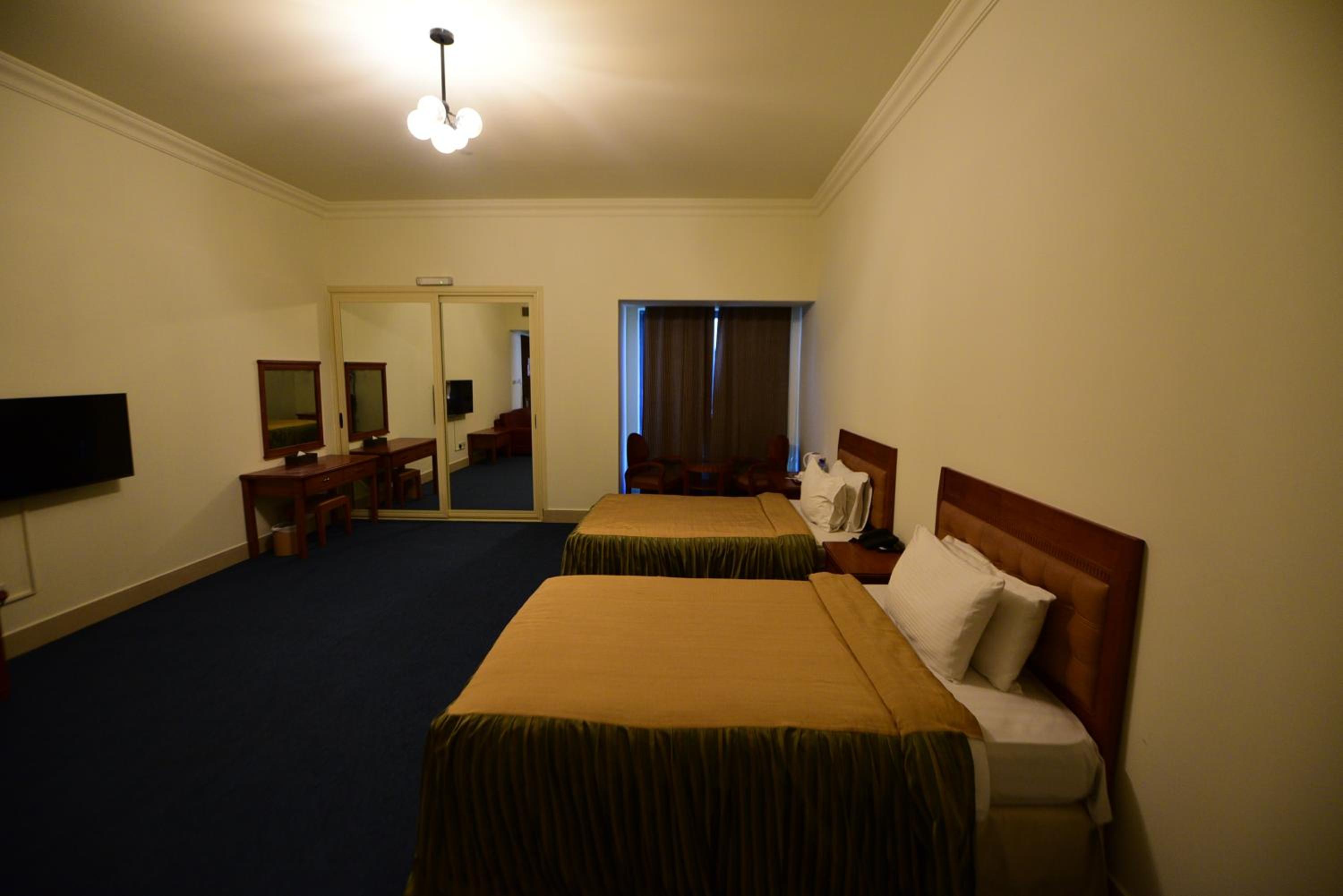 Deluxe Twin Room - Photo 5